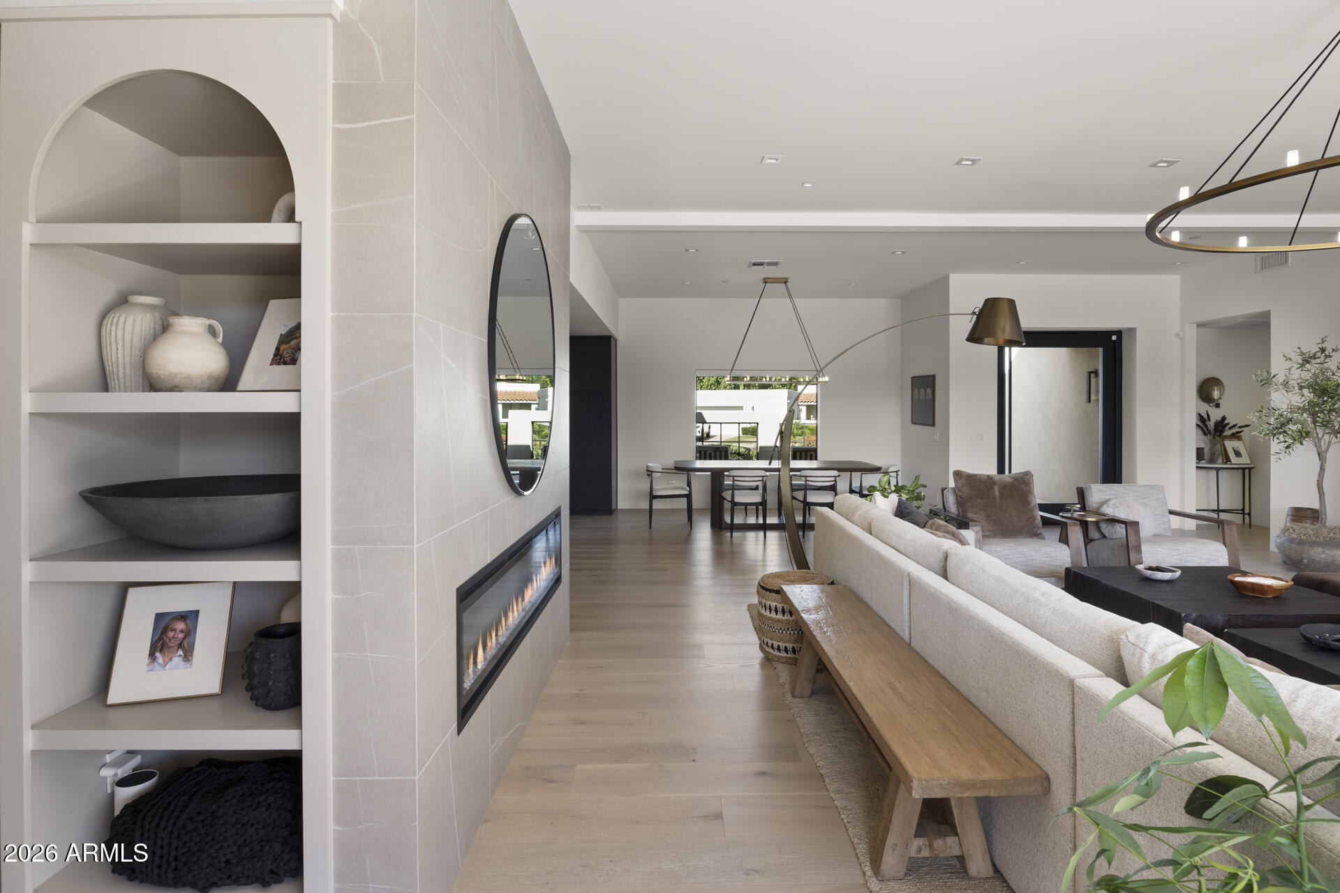 8159 N VIA BUENO