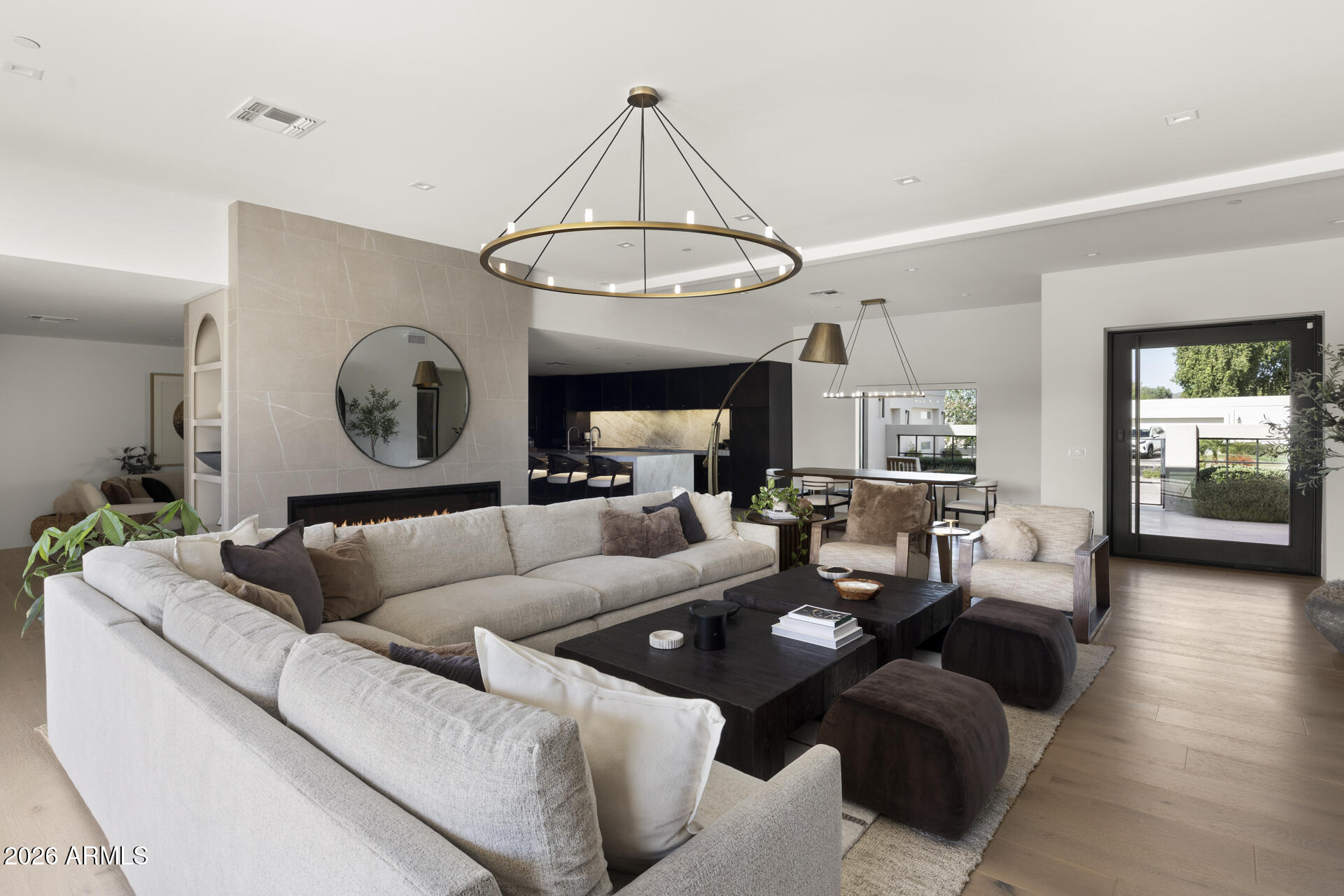 8159 N VIA BUENO