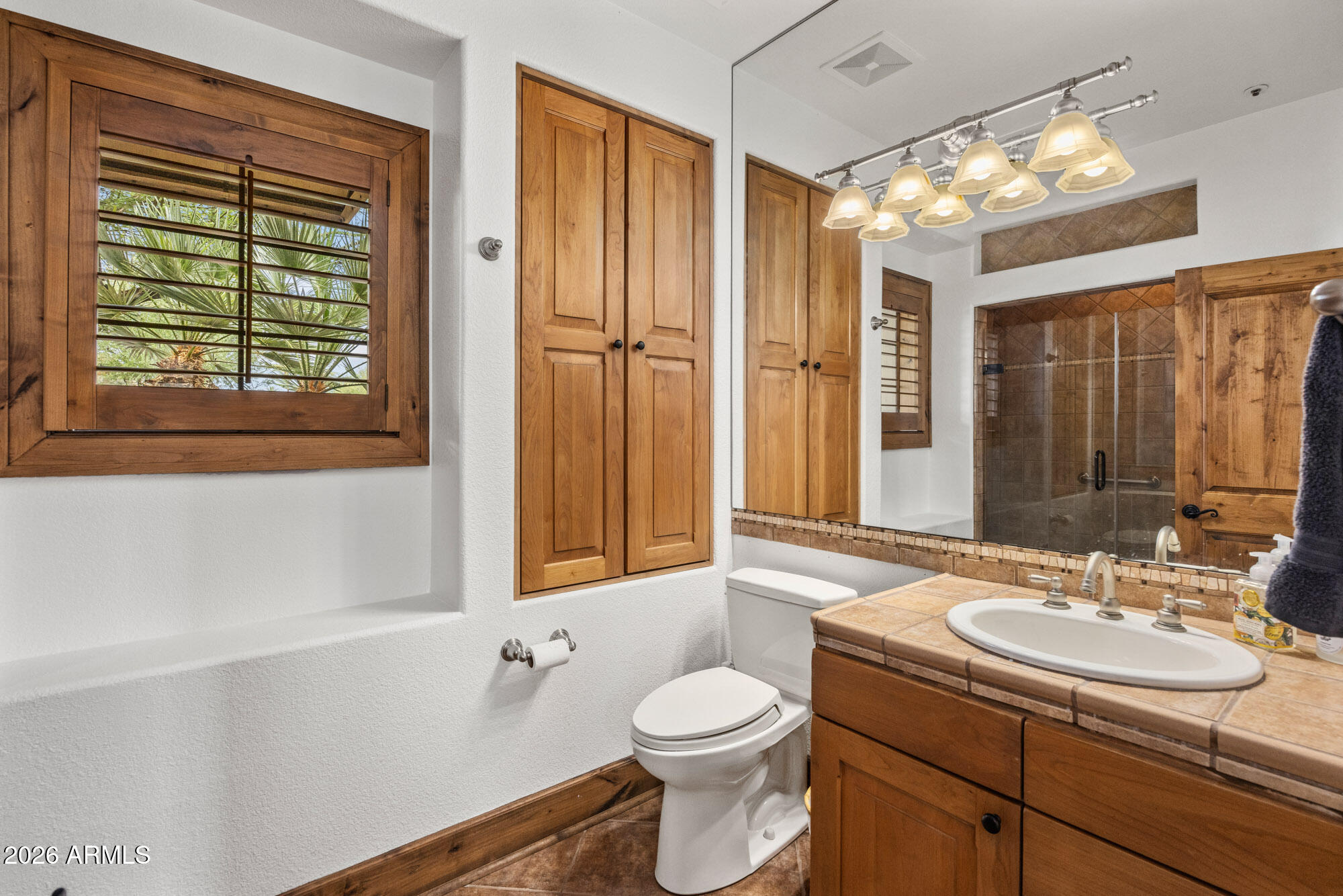 7705 E DOUBLETREE RANCH Road 19
