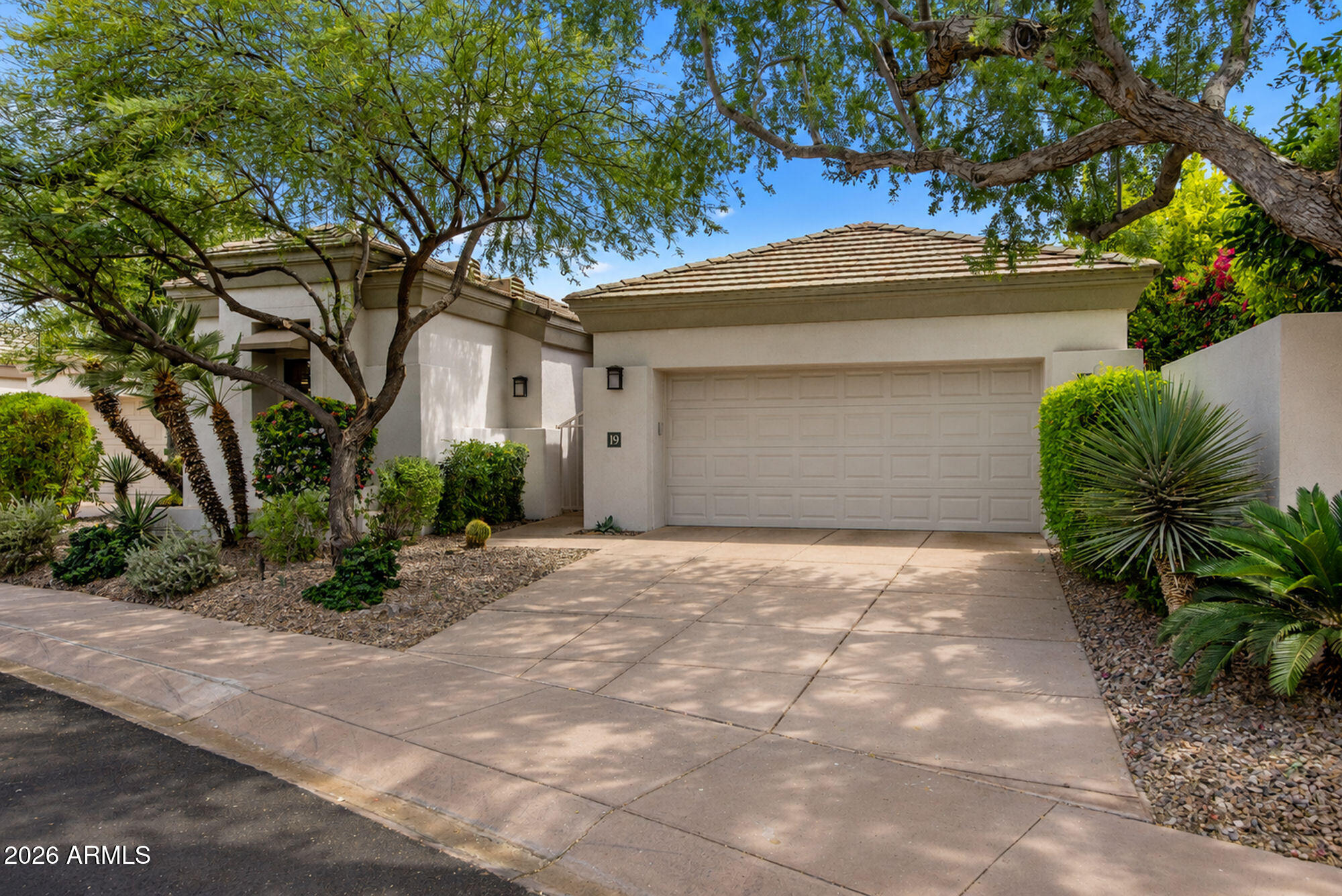 7705 E DOUBLETREE RANCH Road 19