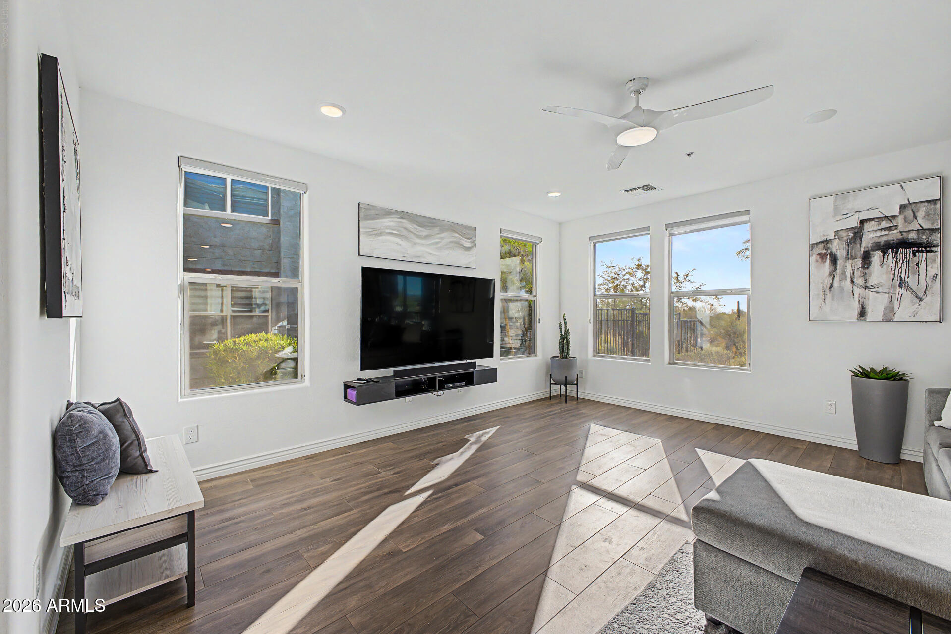 5100 E RANCHO PALOMA Drive 1044