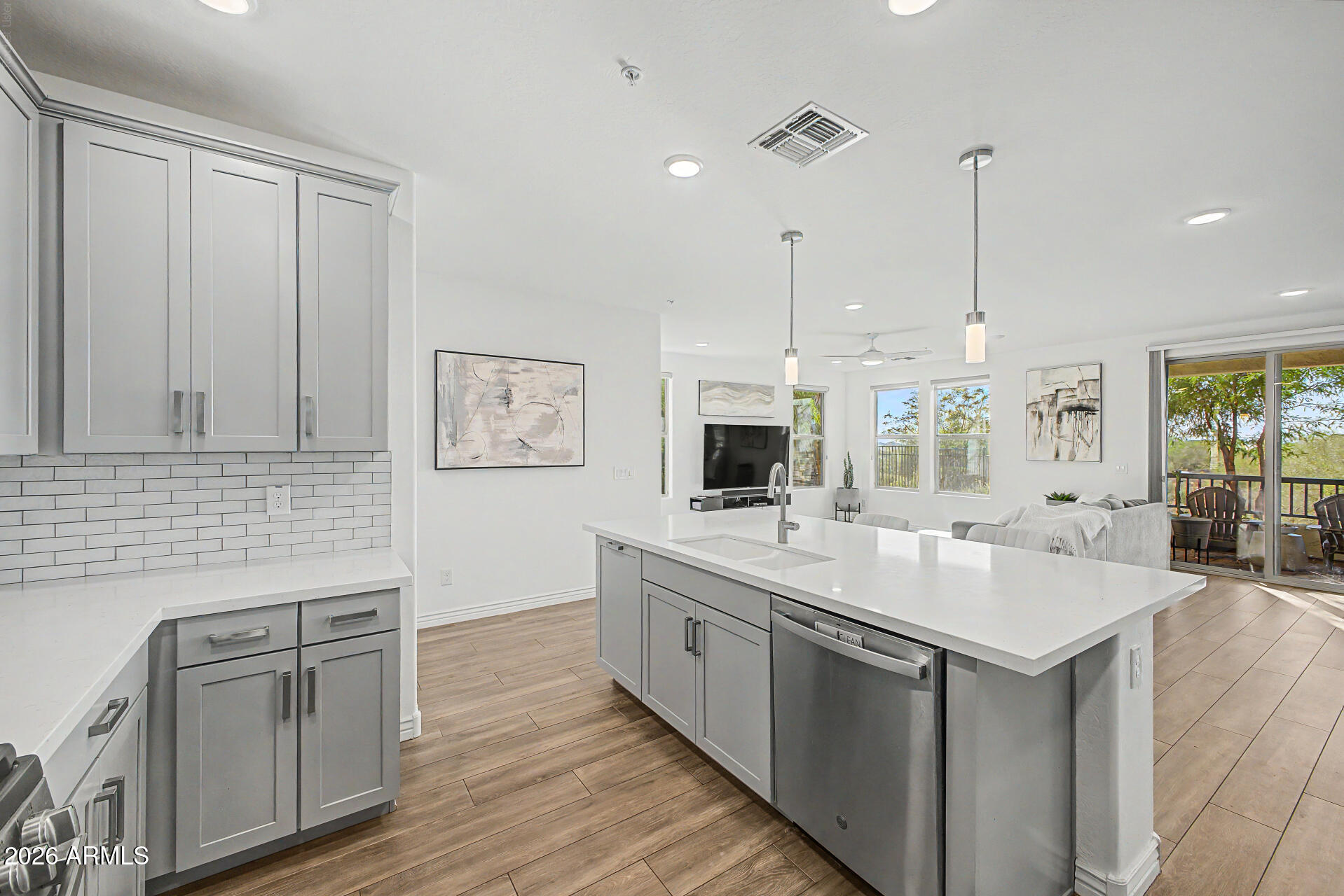 5100 E RANCHO PALOMA Drive 1044