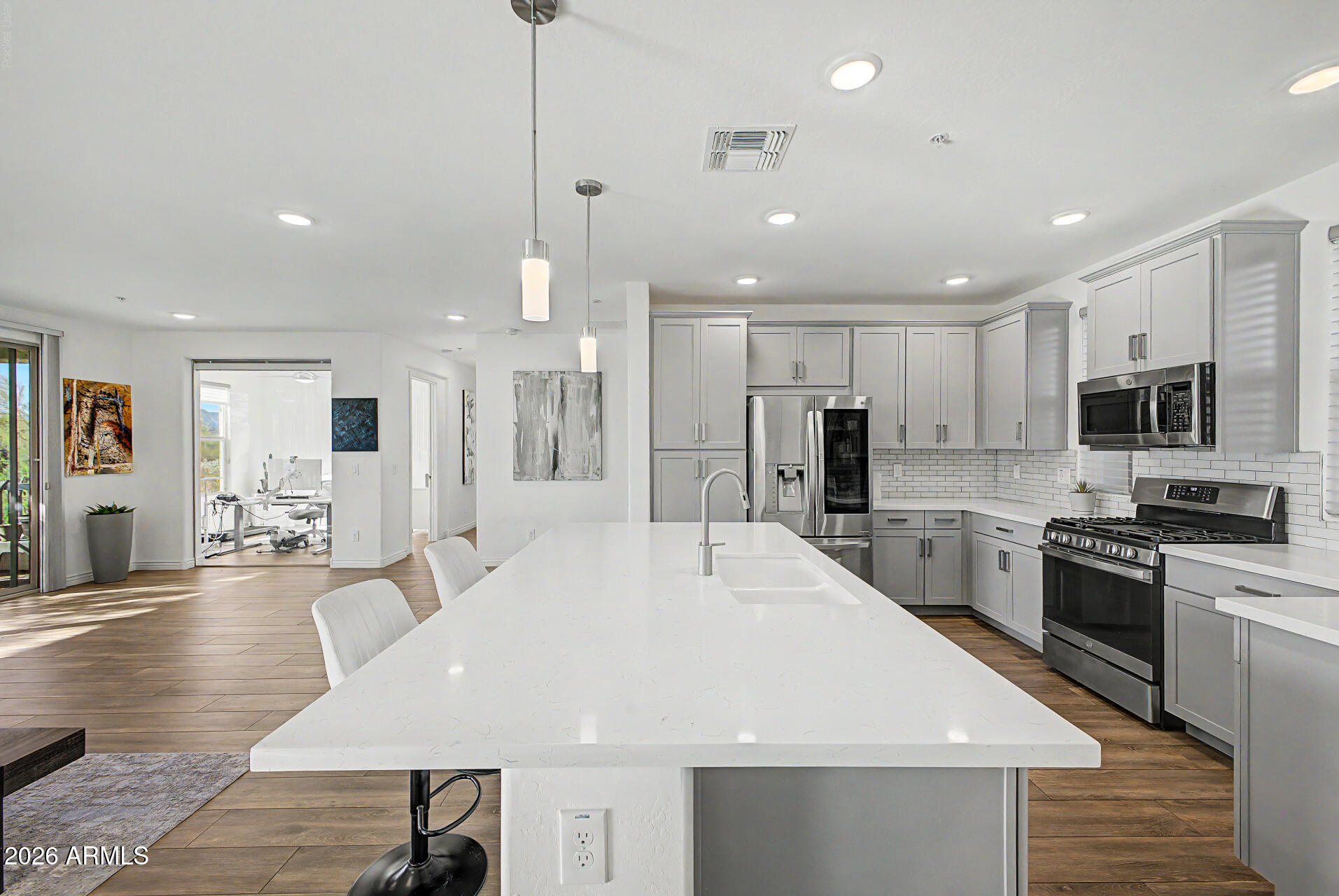 5100 E RANCHO PALOMA Drive 1044