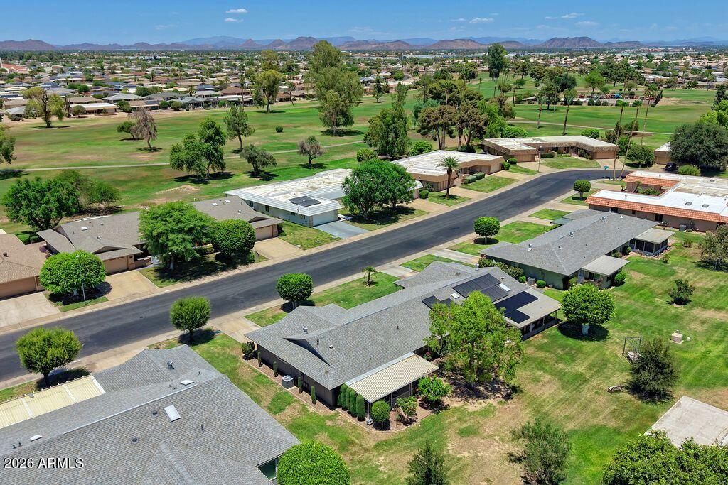 9521 W OAK RIDGE Drive