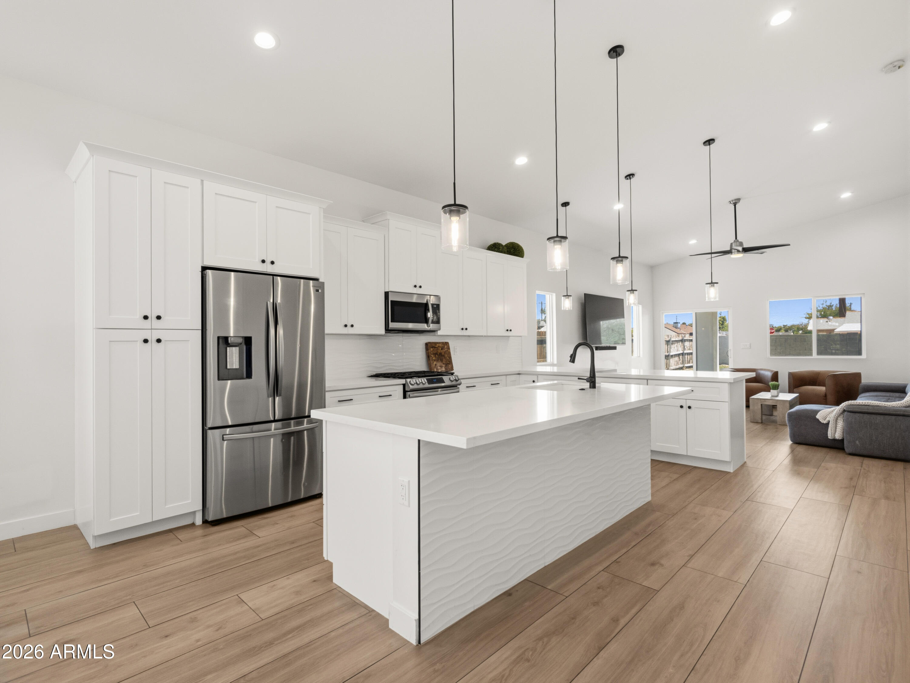 2345 N 28th Place