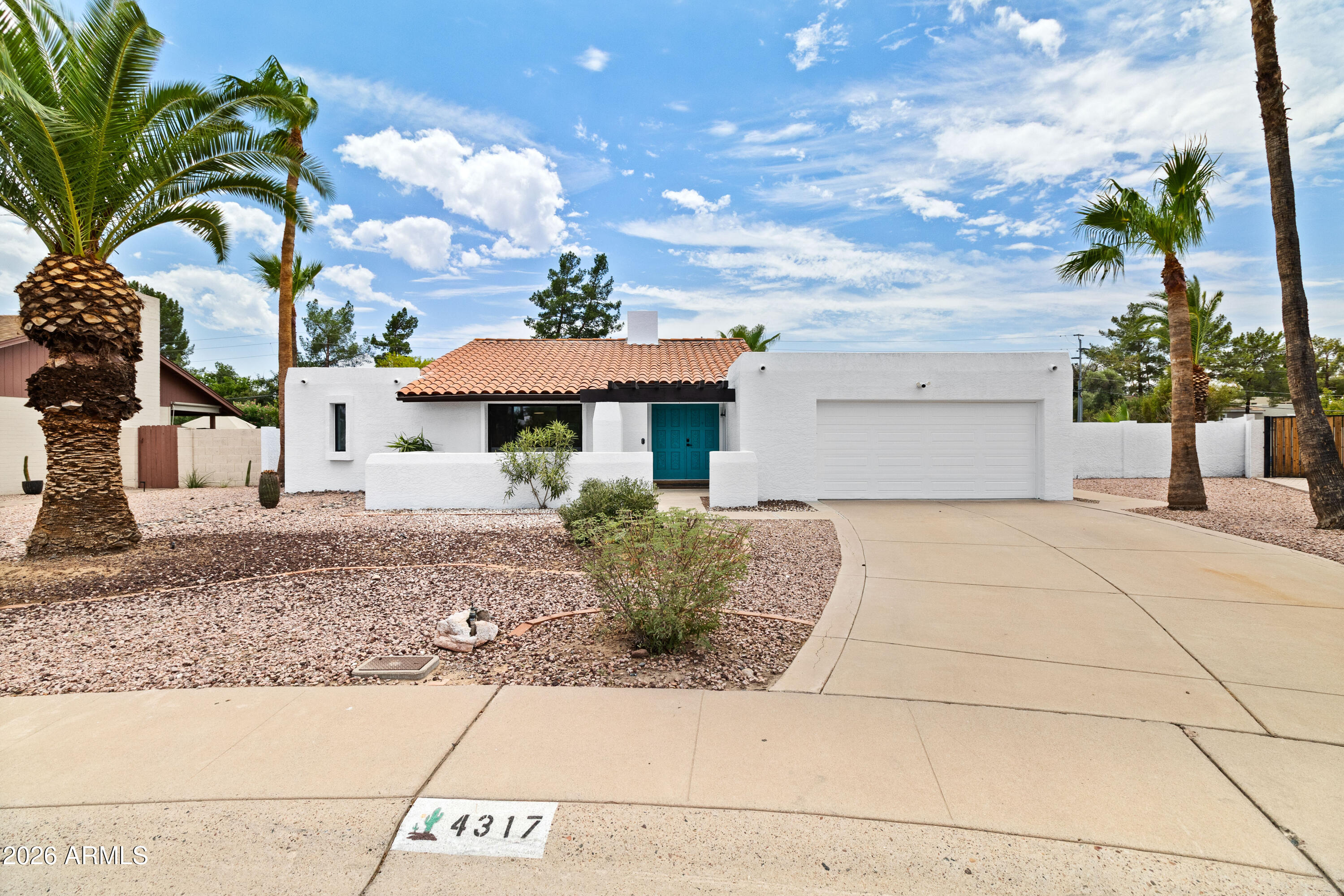 4317 E LUDLOW Drive