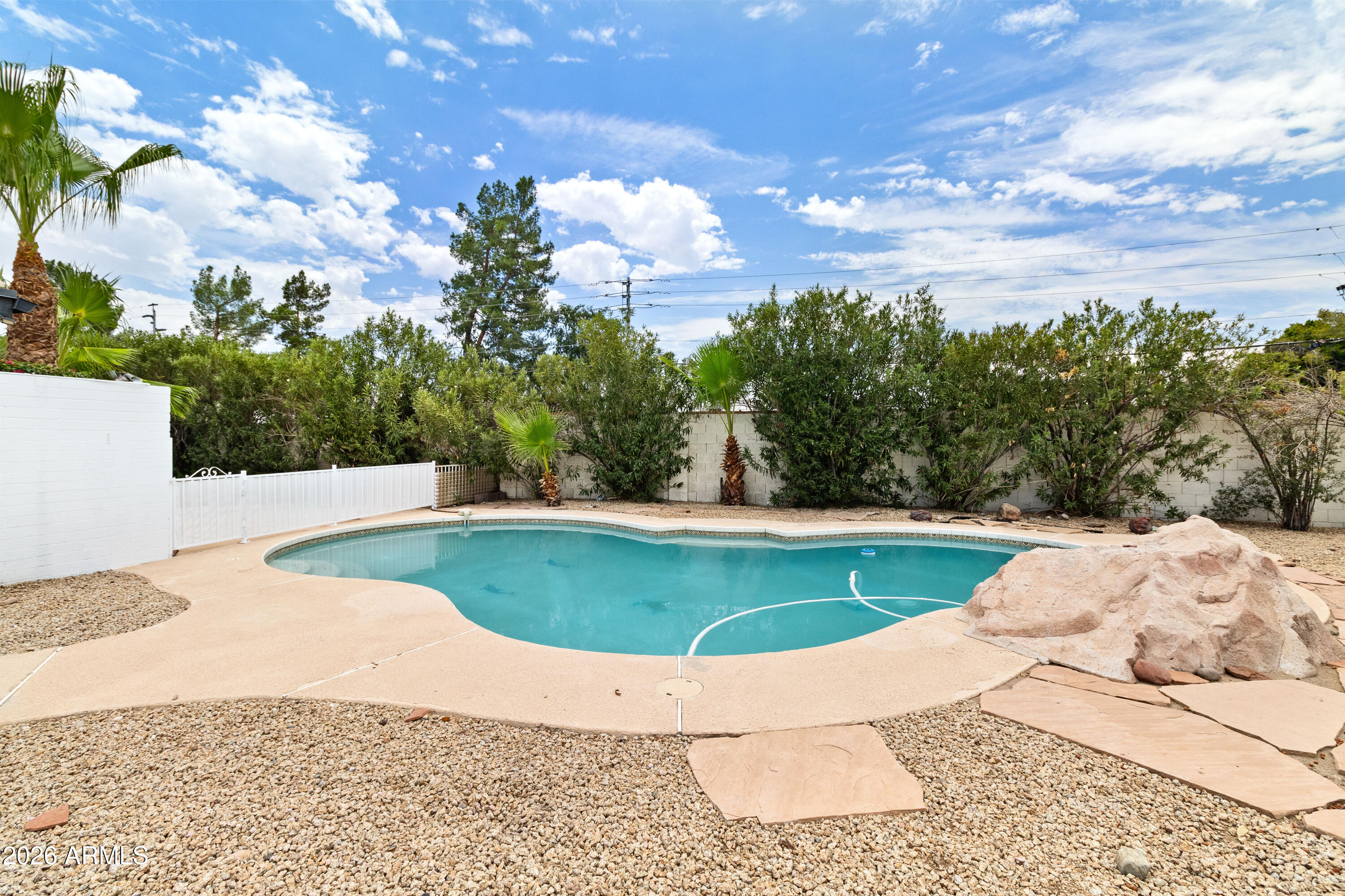 4317 E LUDLOW Drive