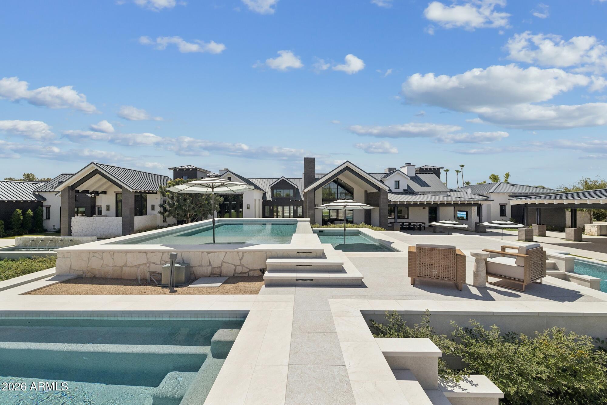 2620 E PALO VERDE Street
