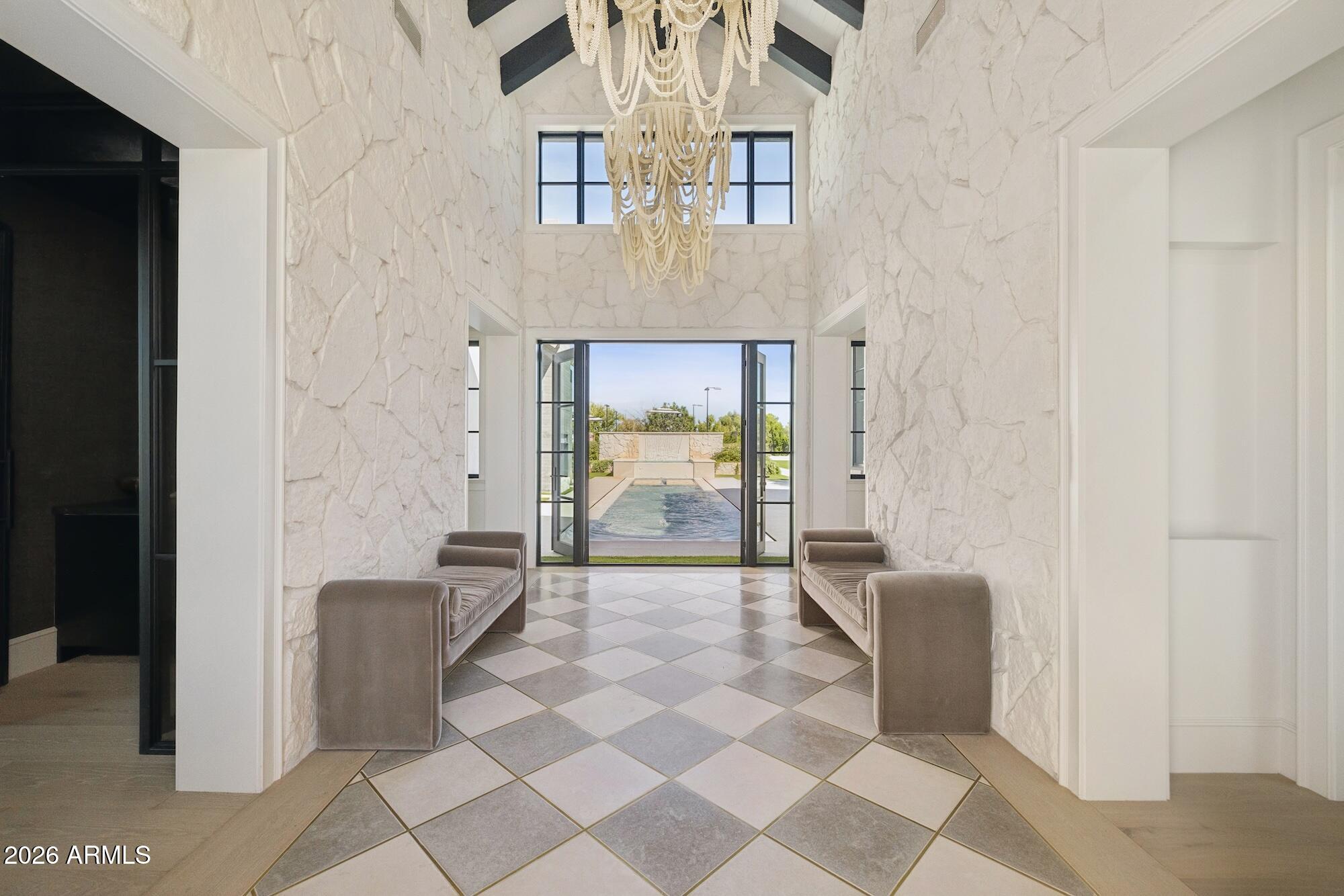 2620 E PALO VERDE Street
