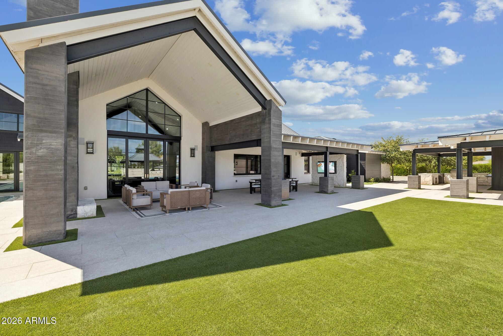 2620 E PALO VERDE Street