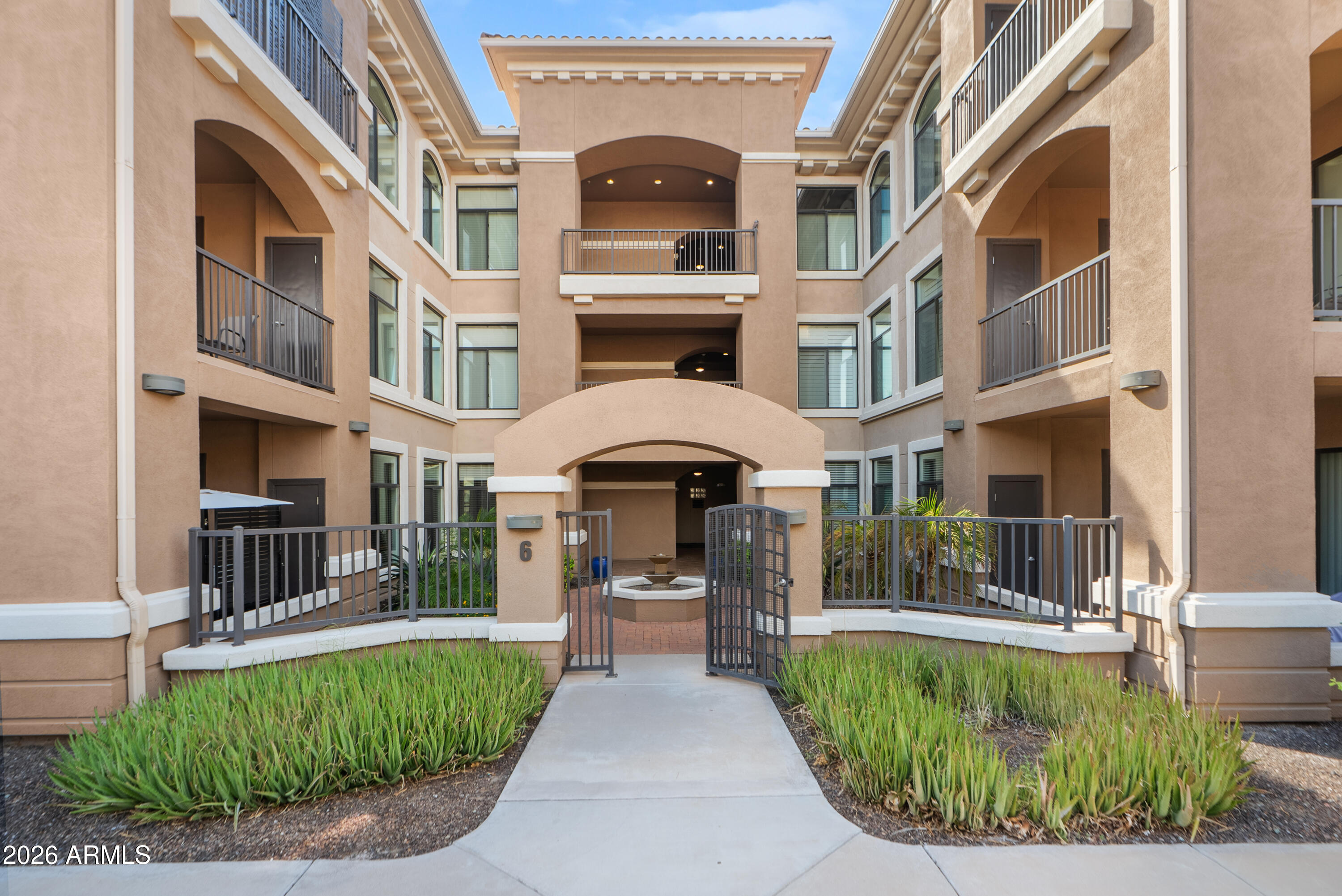 11640 N TATUM Boulevard 1040