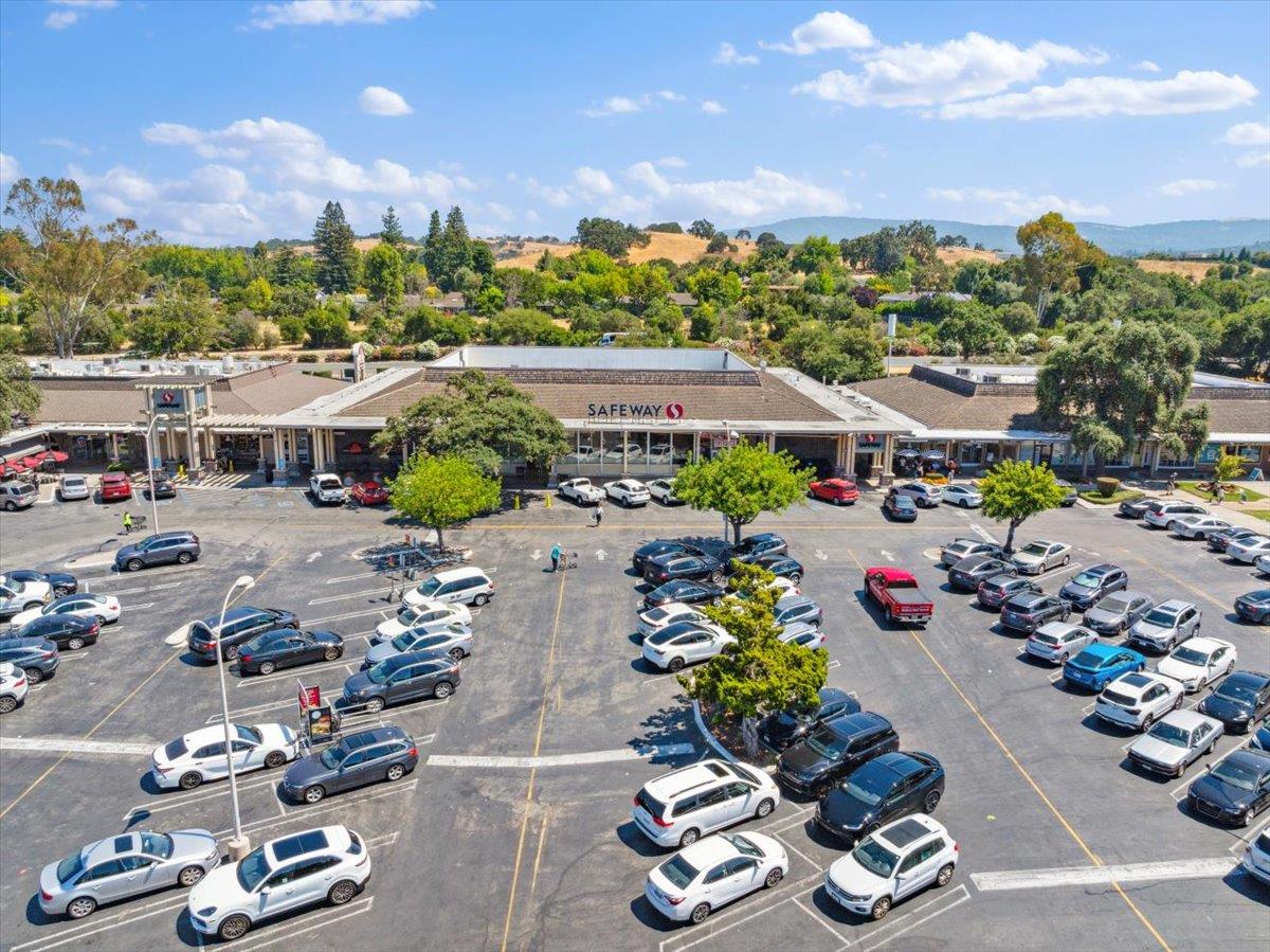 675 Sharon Park DR 313