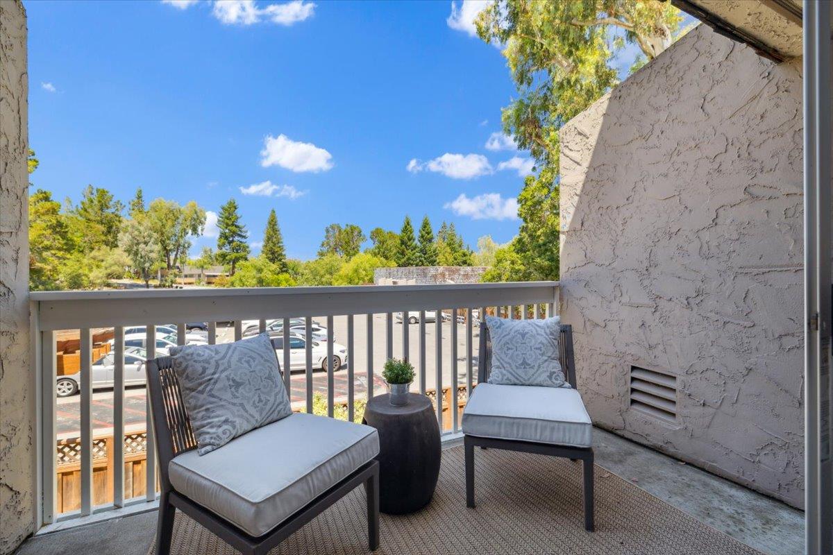675 Sharon Park DR 313