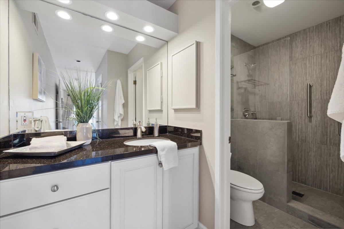 675 Sharon Park DR 313