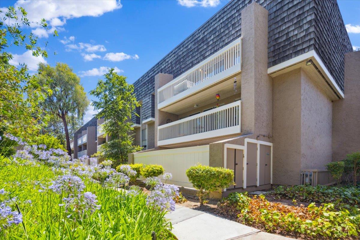 675 Sharon Park DR 313