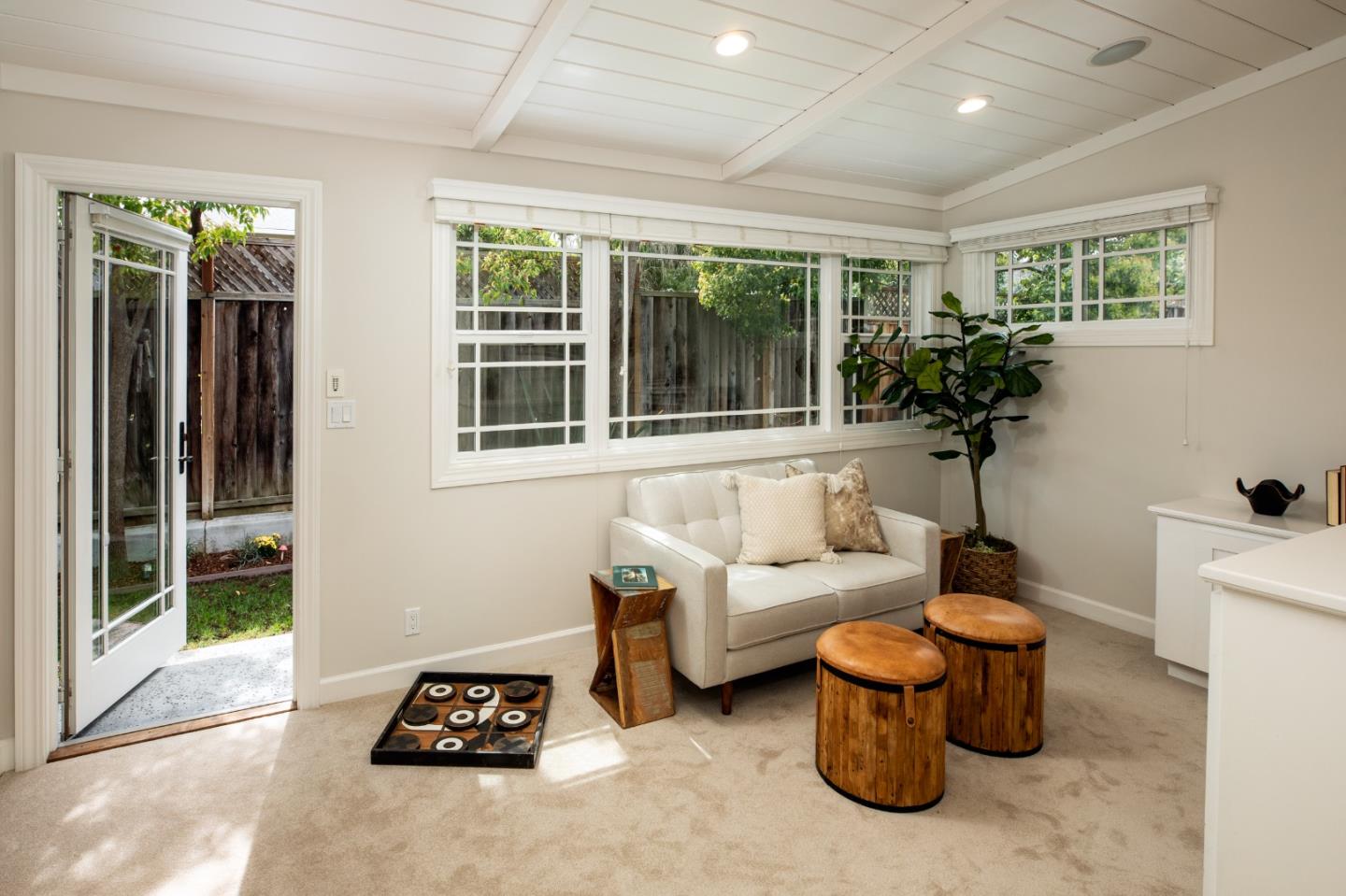 206 Thomas Drive