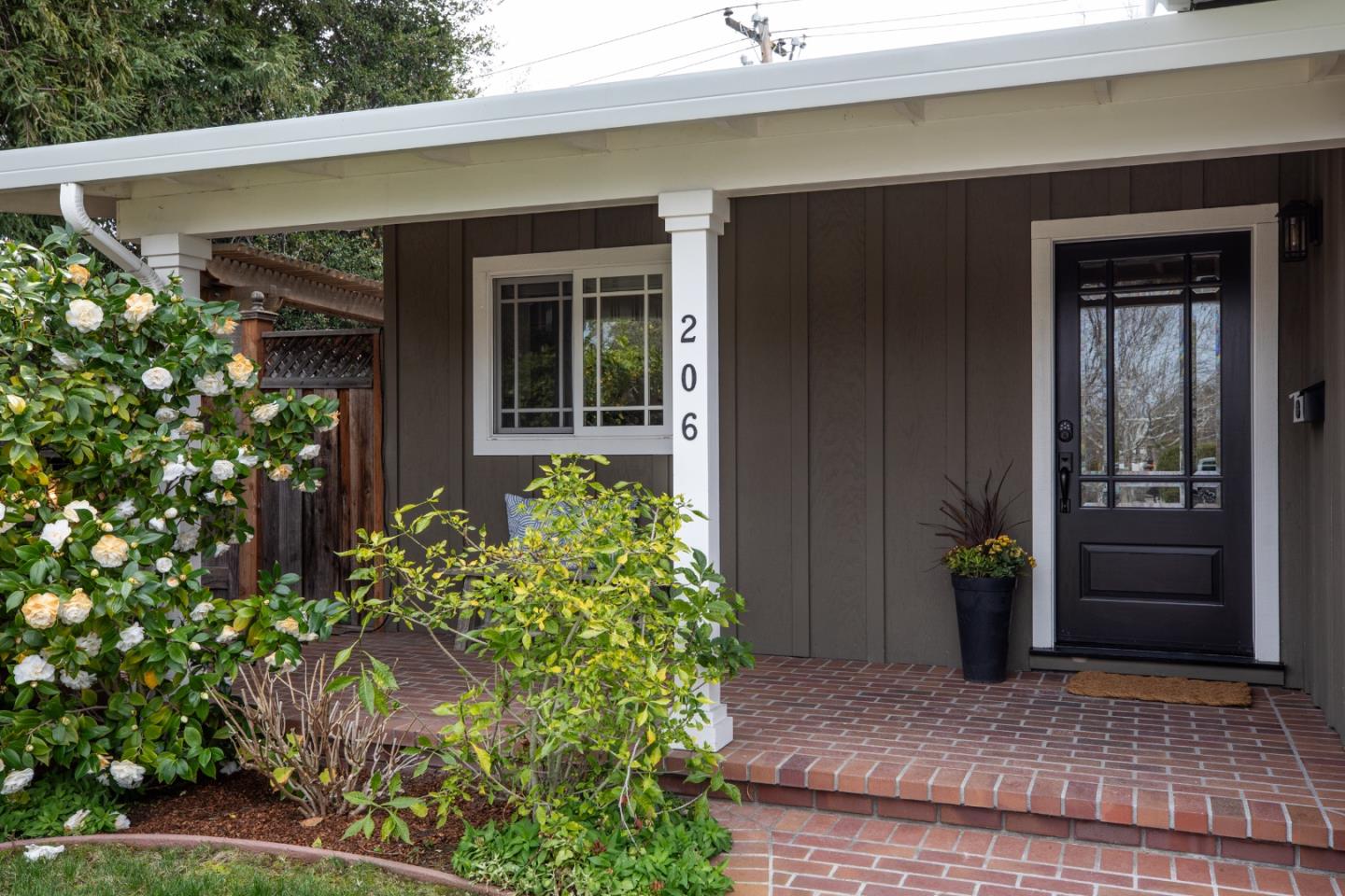 206 Thomas Drive