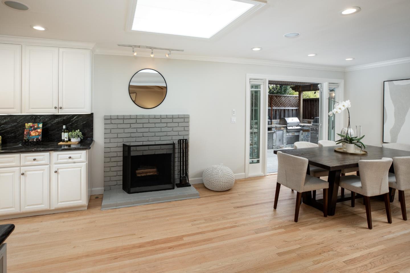 206 Thomas Drive