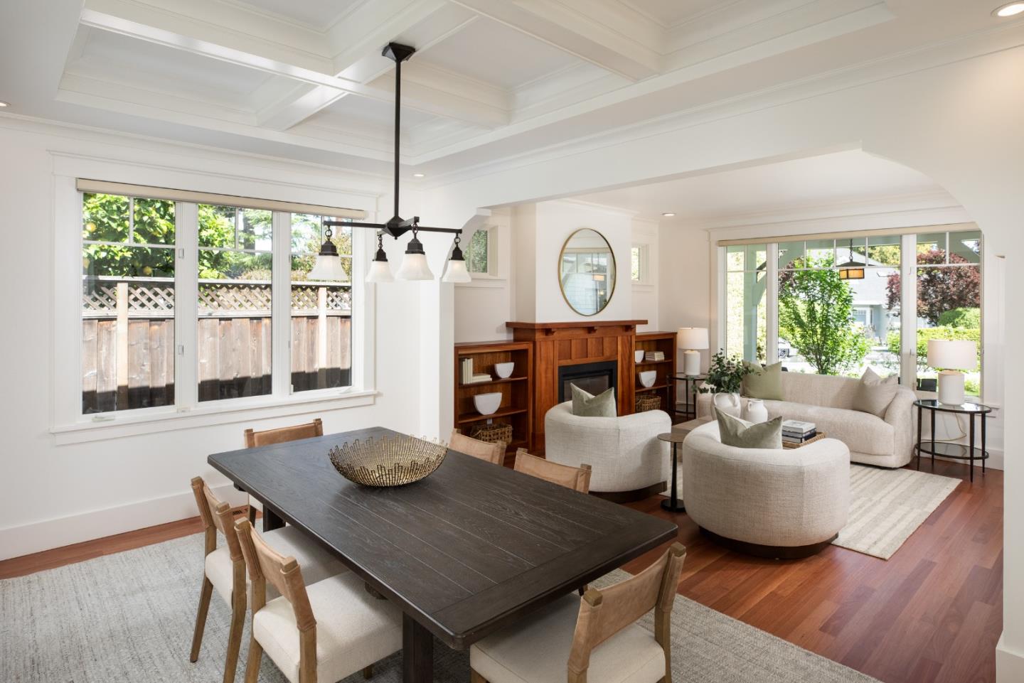 384 Hawthorne Avenue