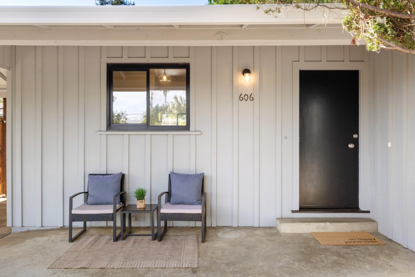 606 Lincoln AVE