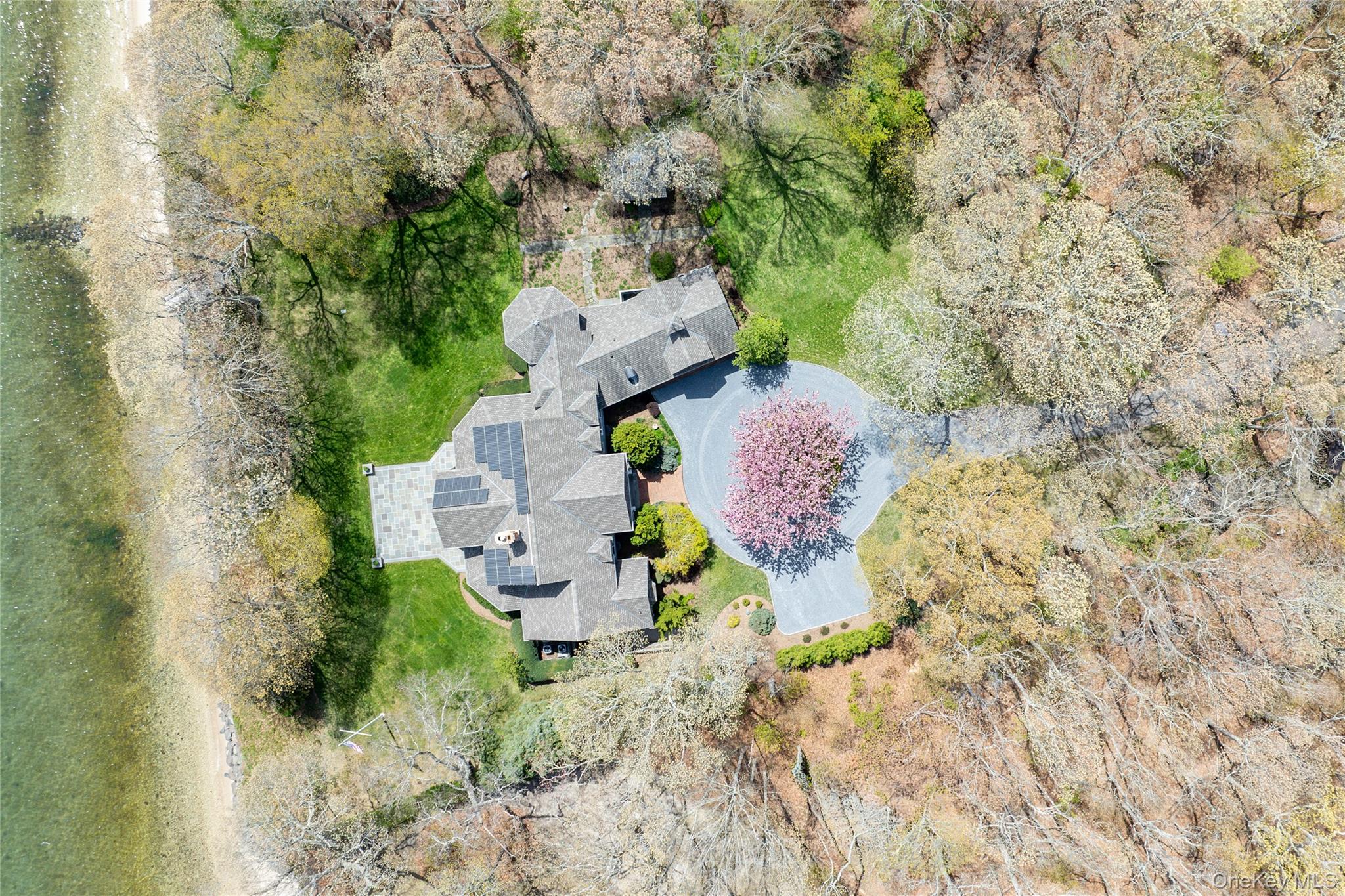 5055 New Suffolk Road