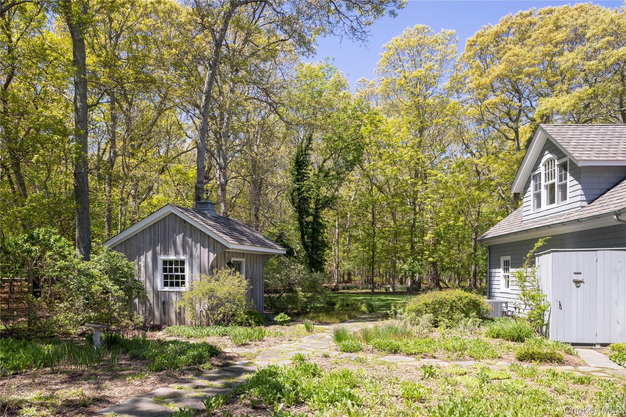 5055 New Suffolk Road