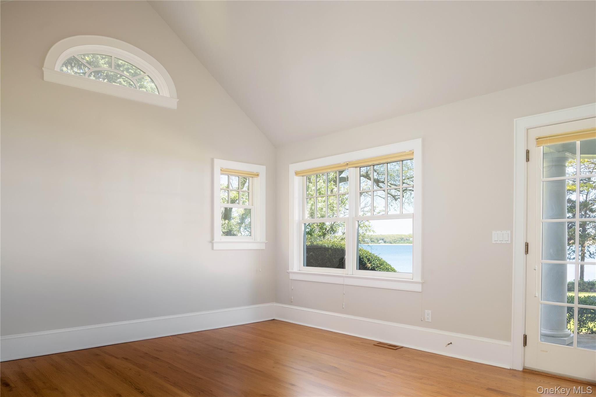 5055 New Suffolk Road