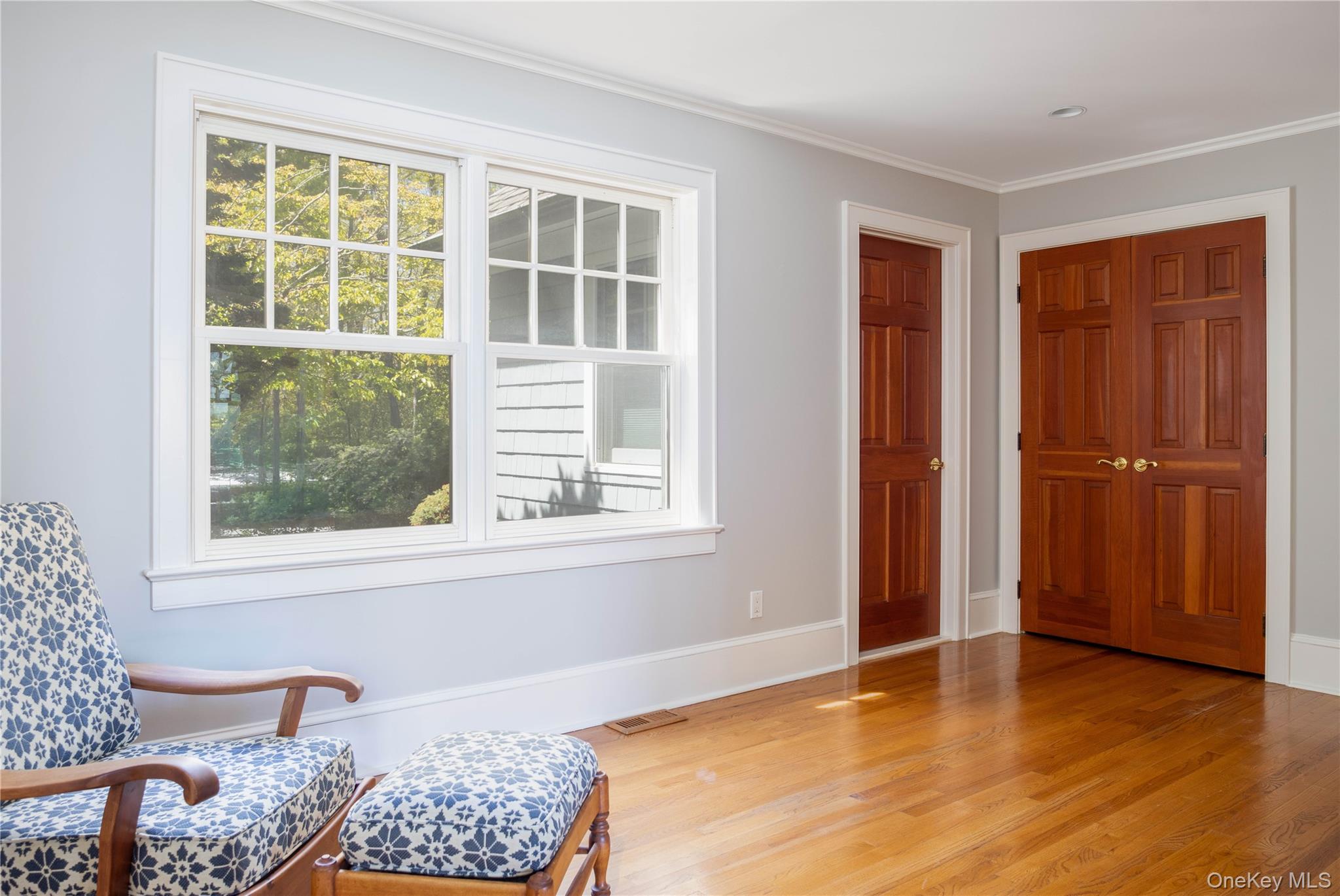 5055 New Suffolk Road