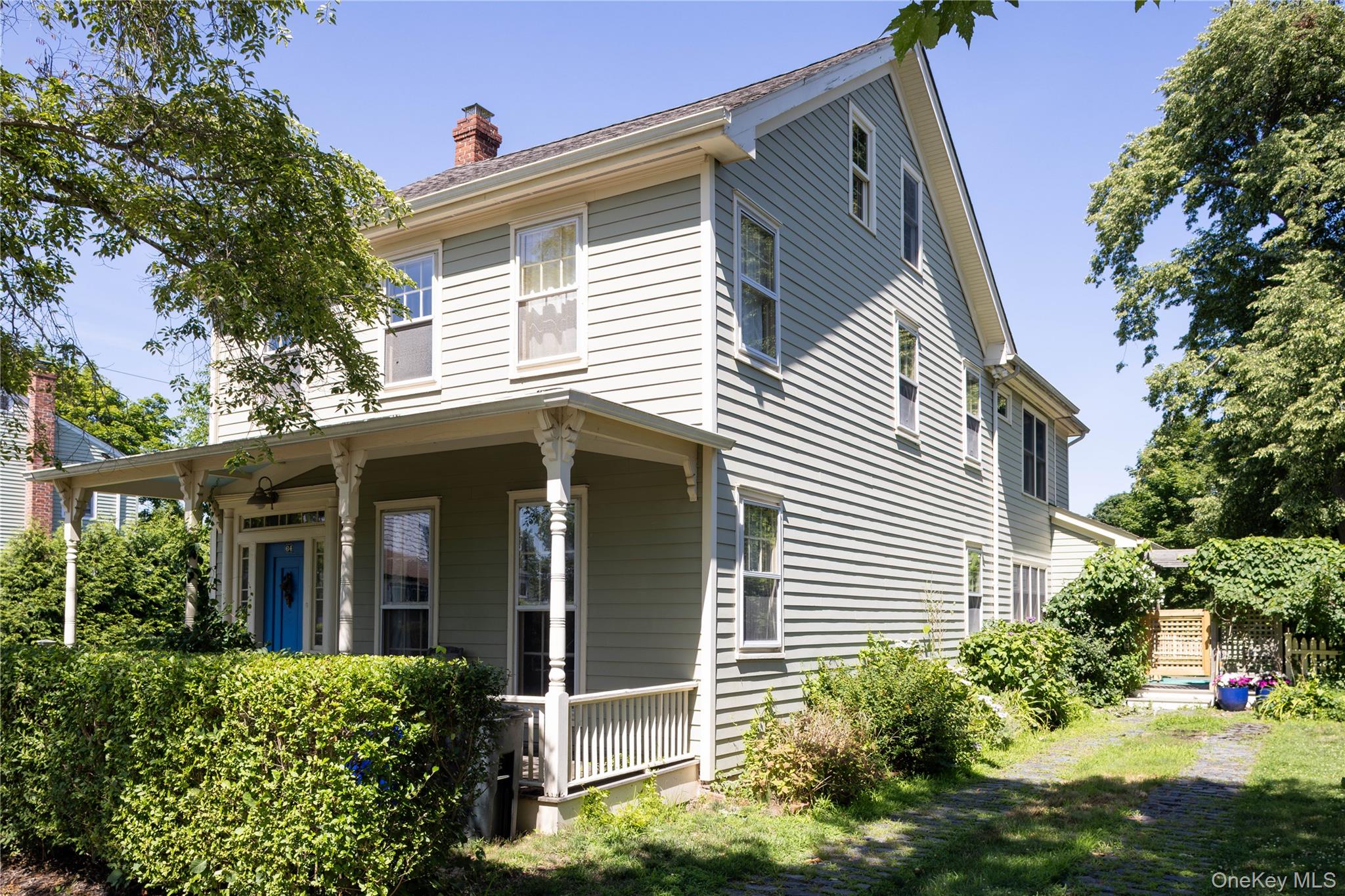 64 S Jamesport Avenue