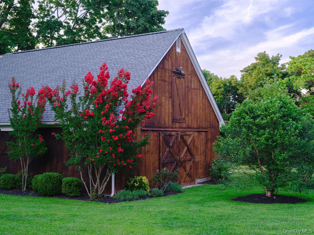 184 Phillips Lane