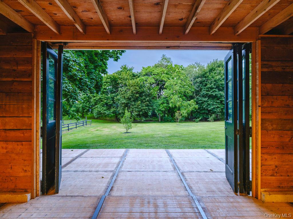 184 Phillips Lane