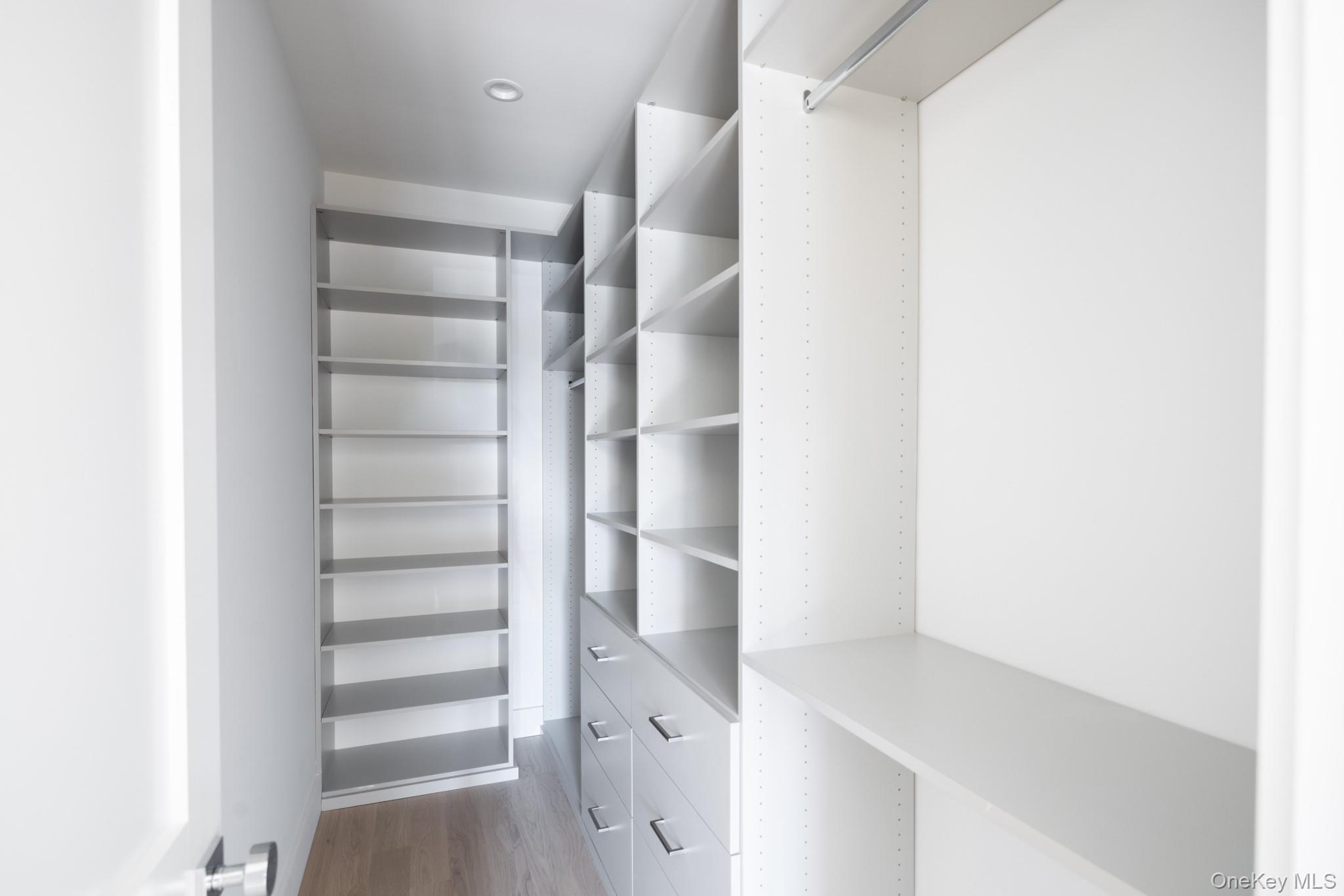 123 Sterling Avenue Unit: 8