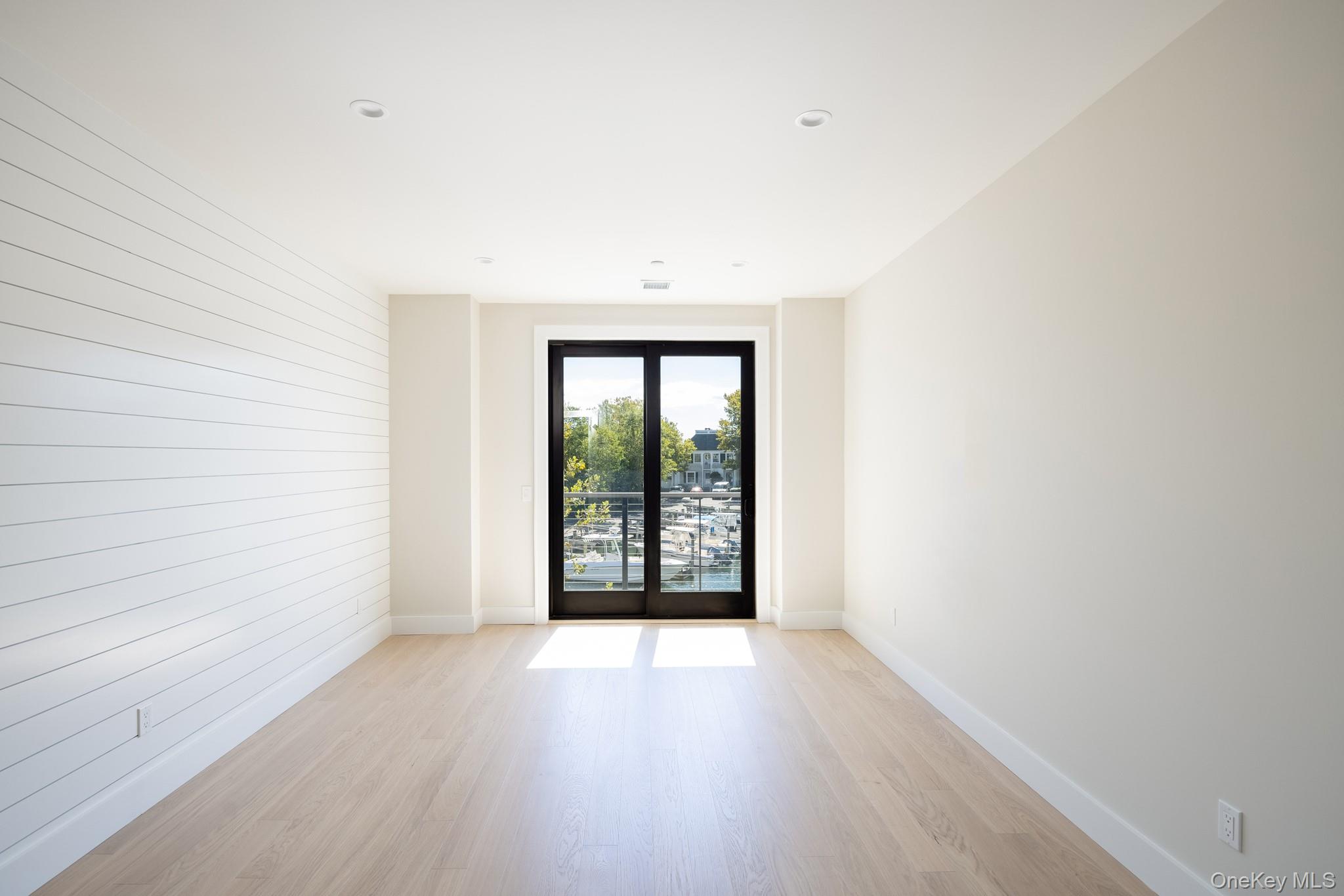 123 Sterling Avenue Unit: 8
