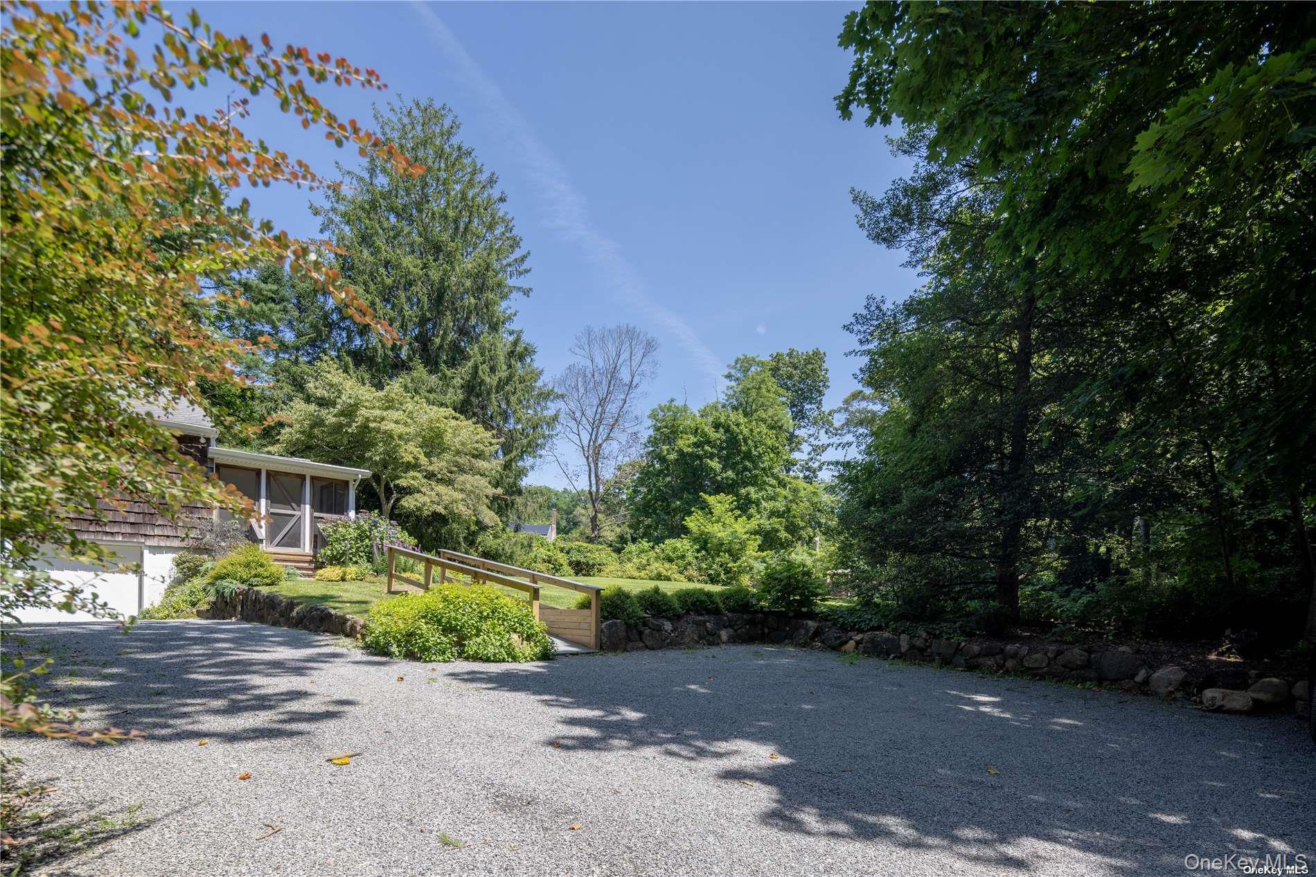 2955 Hyatt Road