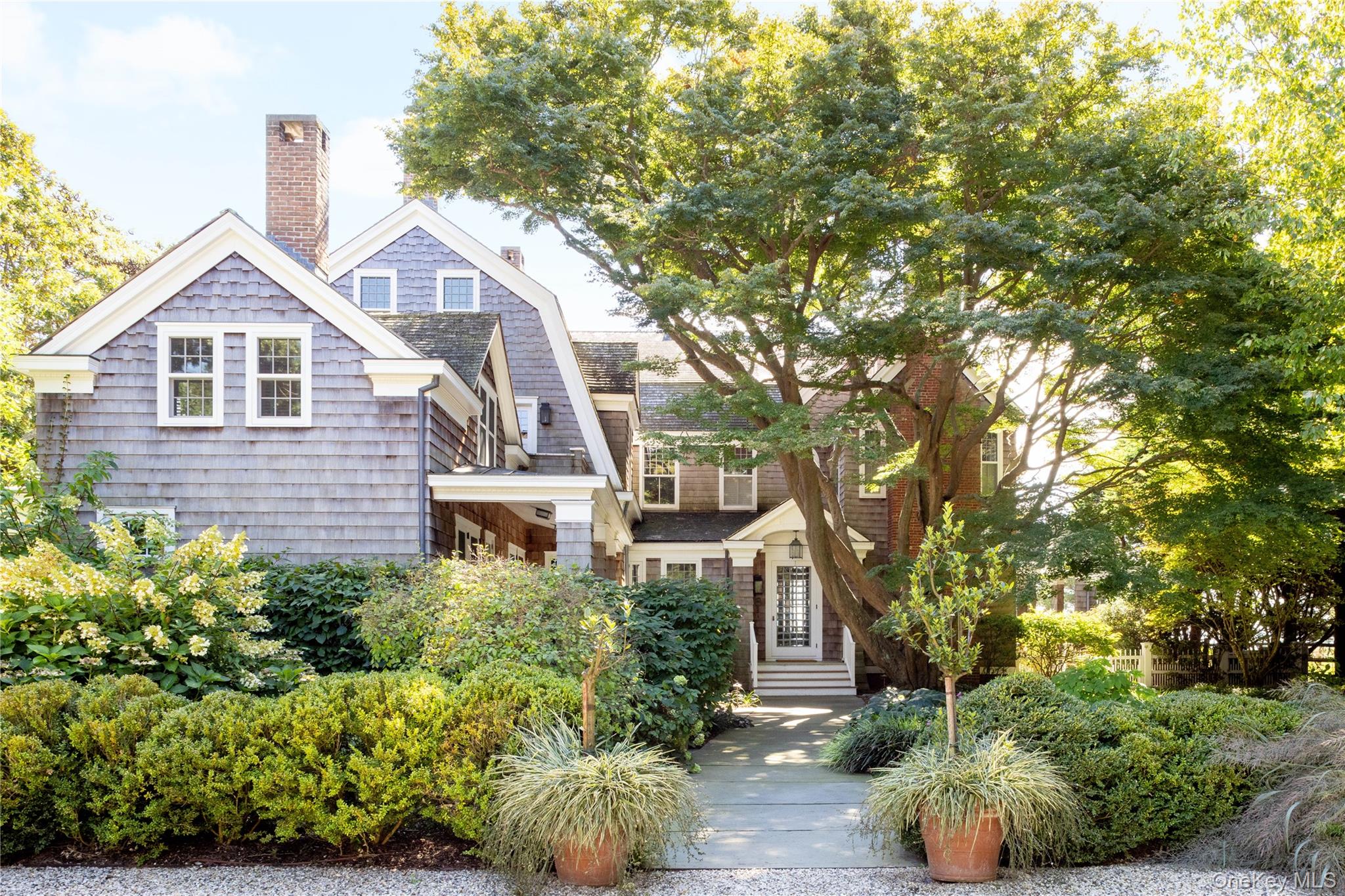 12120 New Suffolk Avenue