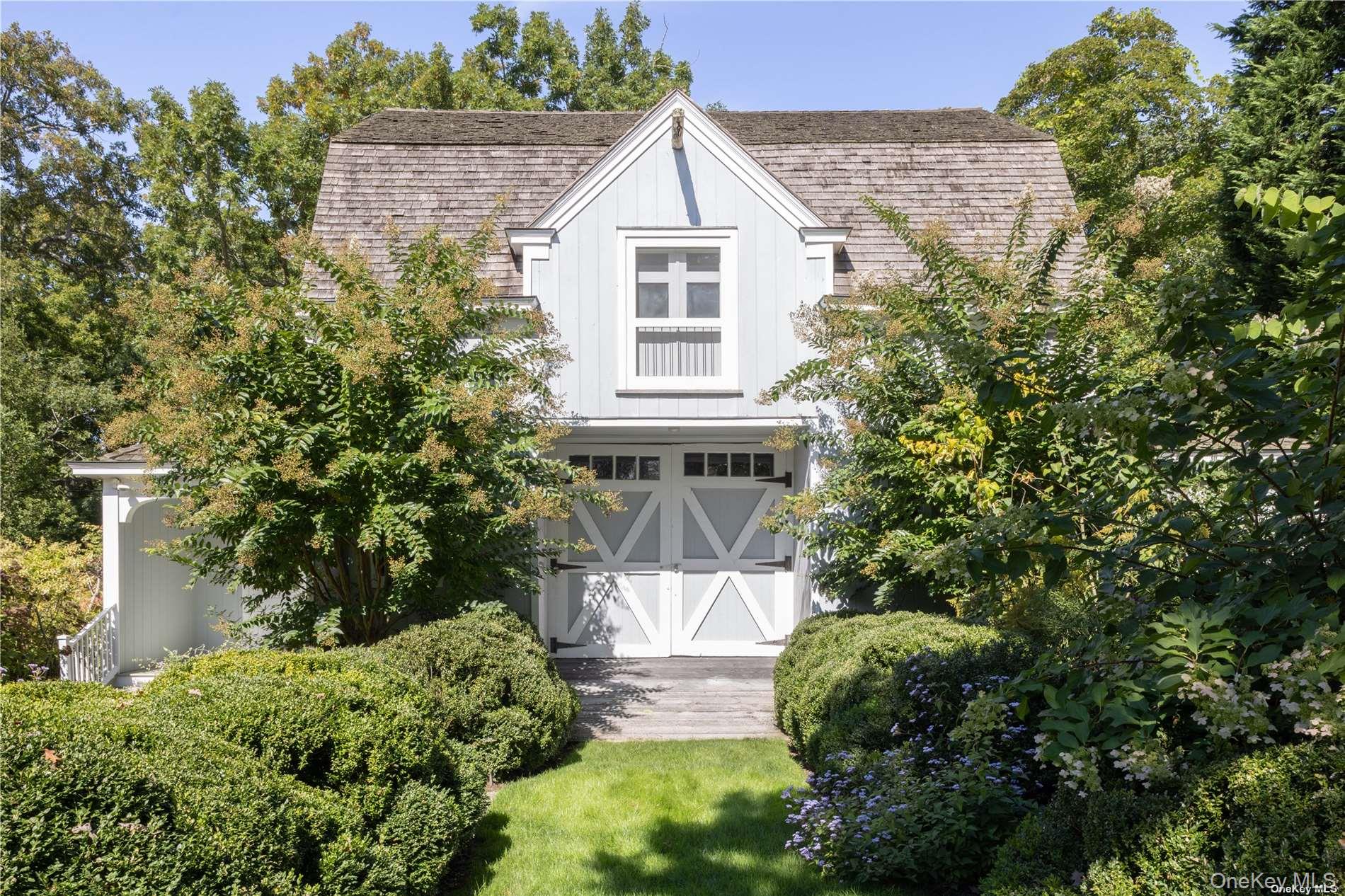 12120 New Suffolk Avenue