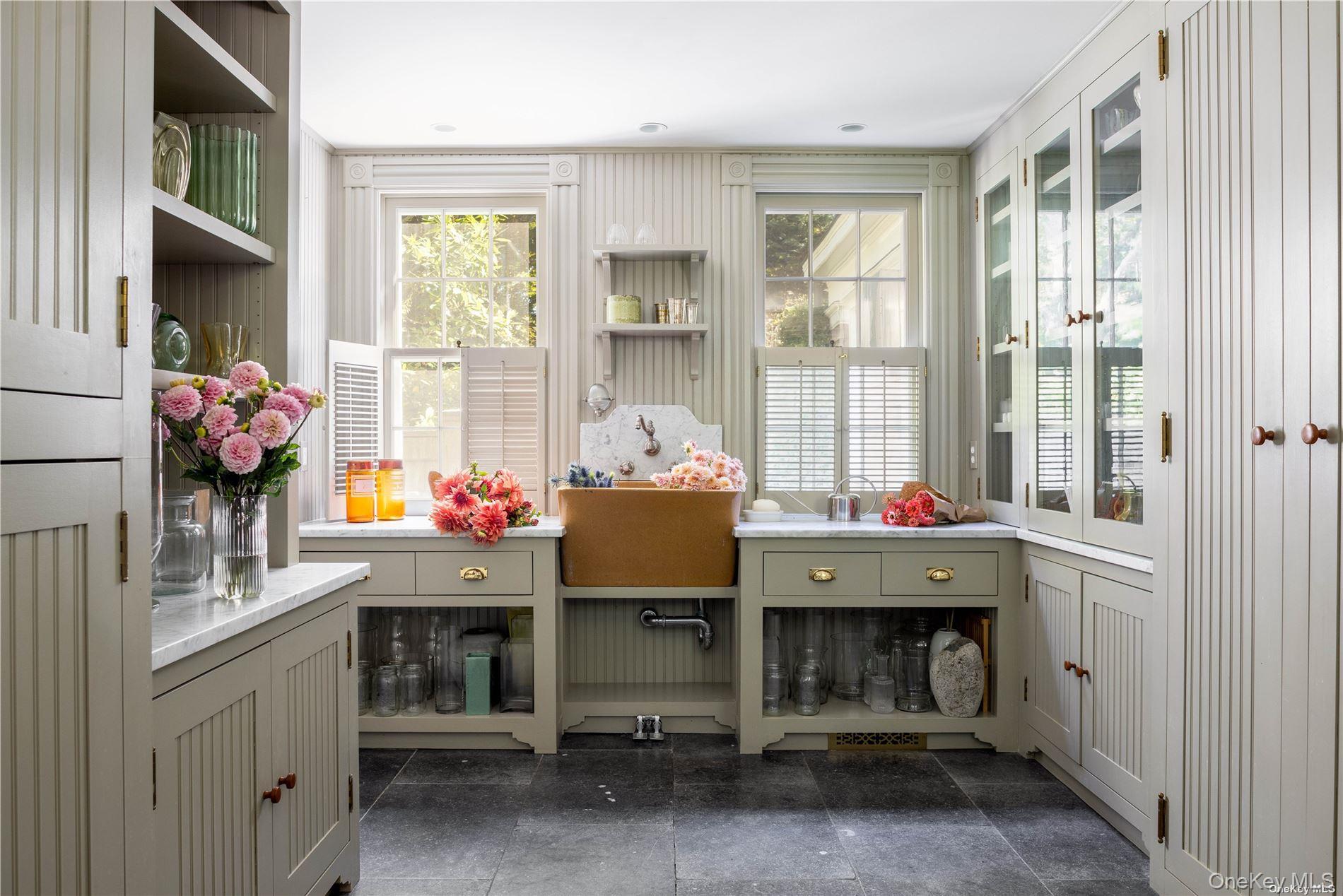 12120 New Suffolk Avenue