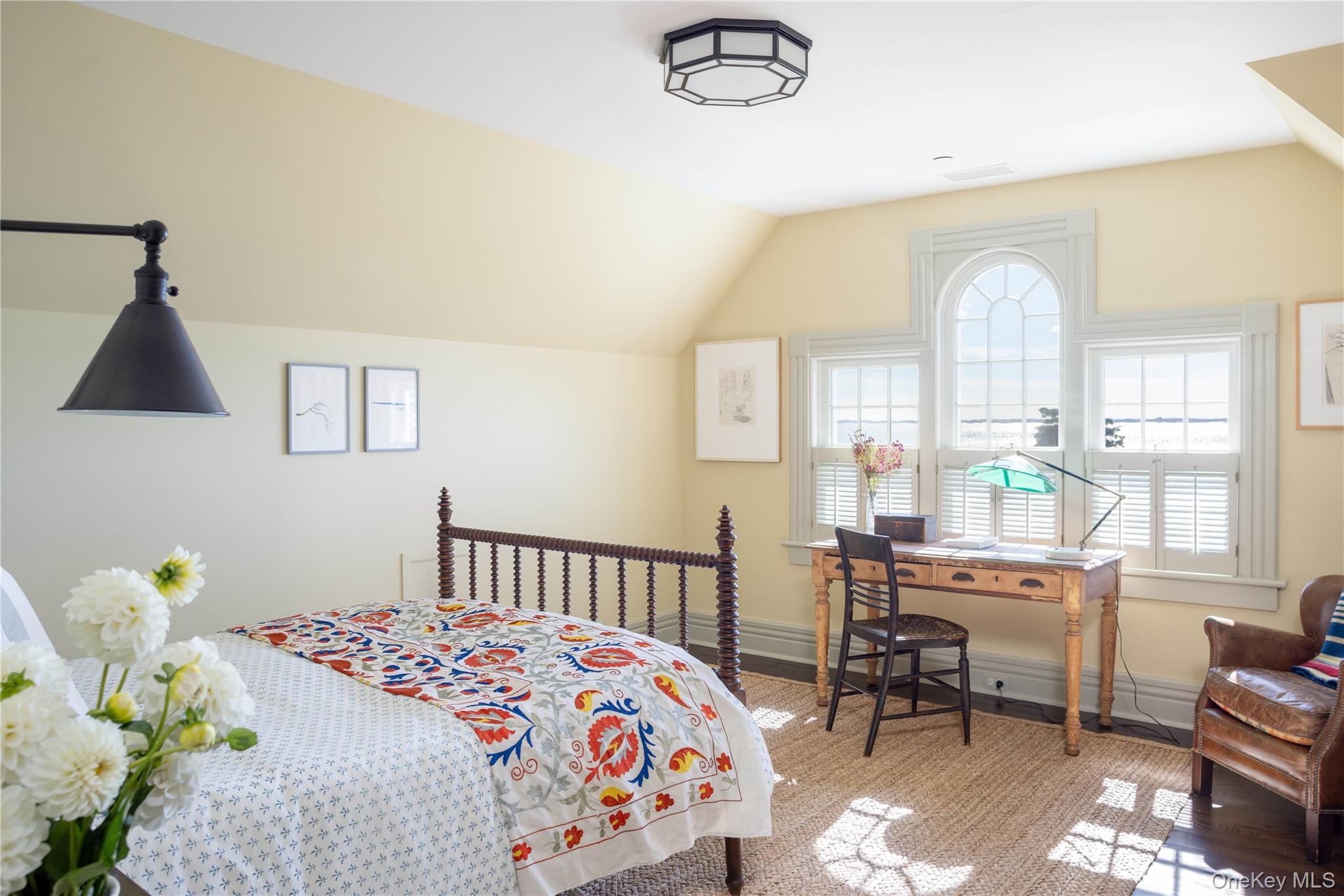 12120 New Suffolk Avenue