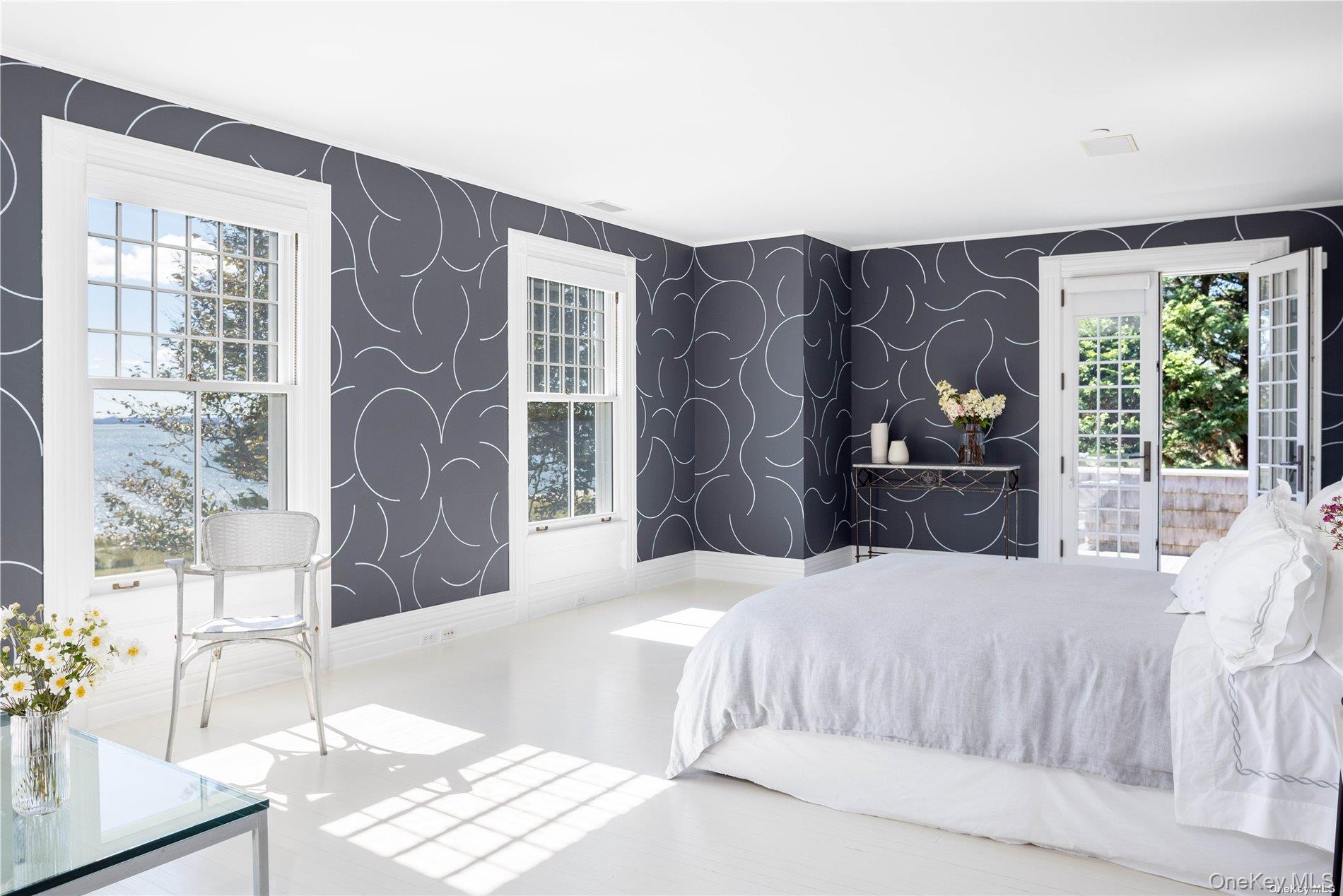 12120 New Suffolk Avenue