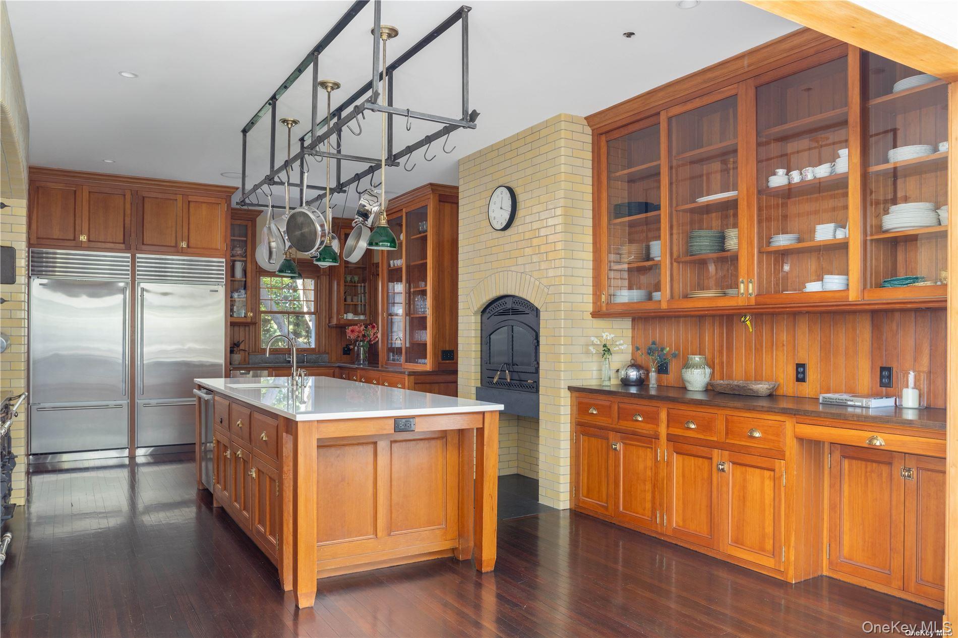 12120 New Suffolk Avenue