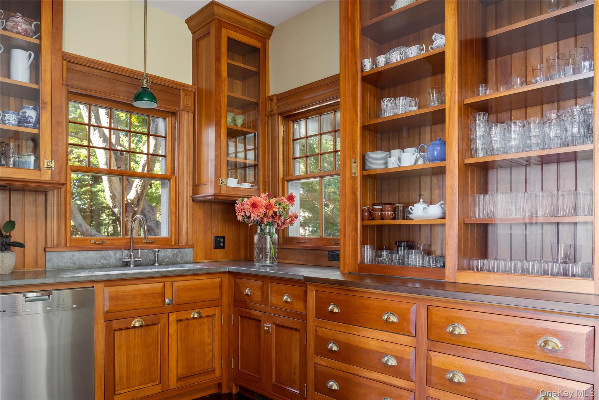 12120 New Suffolk Avenue