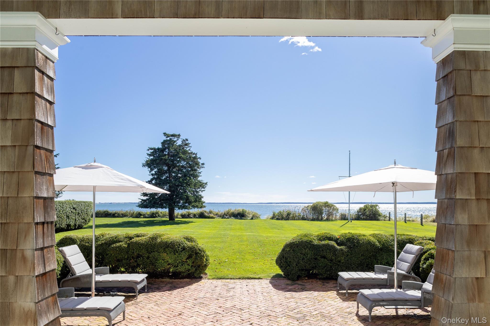 12120 New Suffolk Avenue