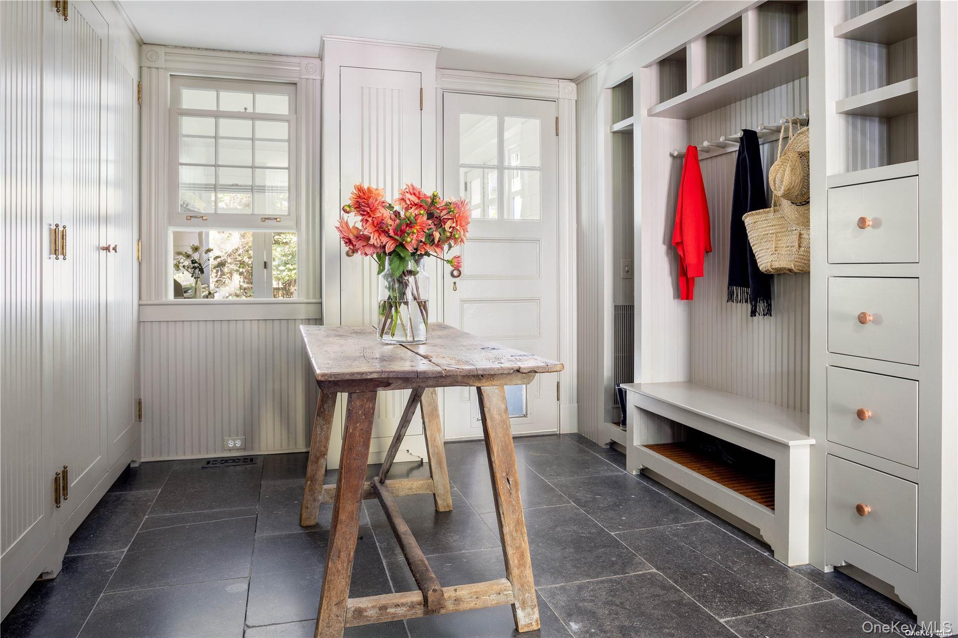 12120 New Suffolk Avenue