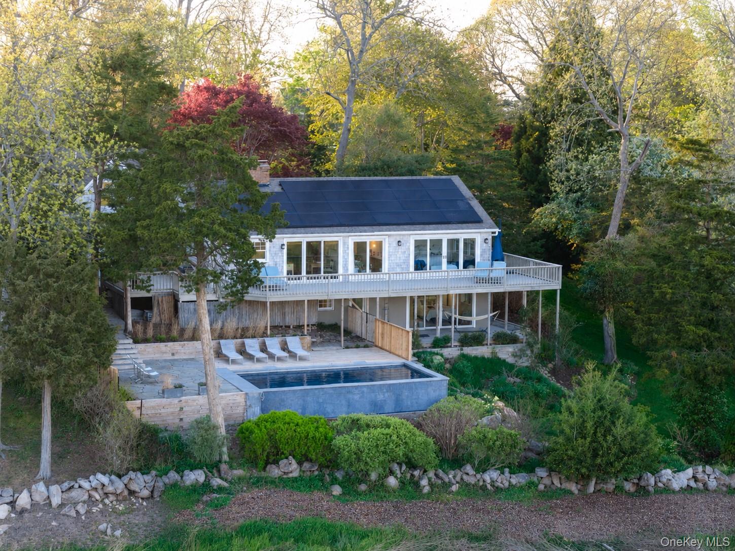 255 S View Drive