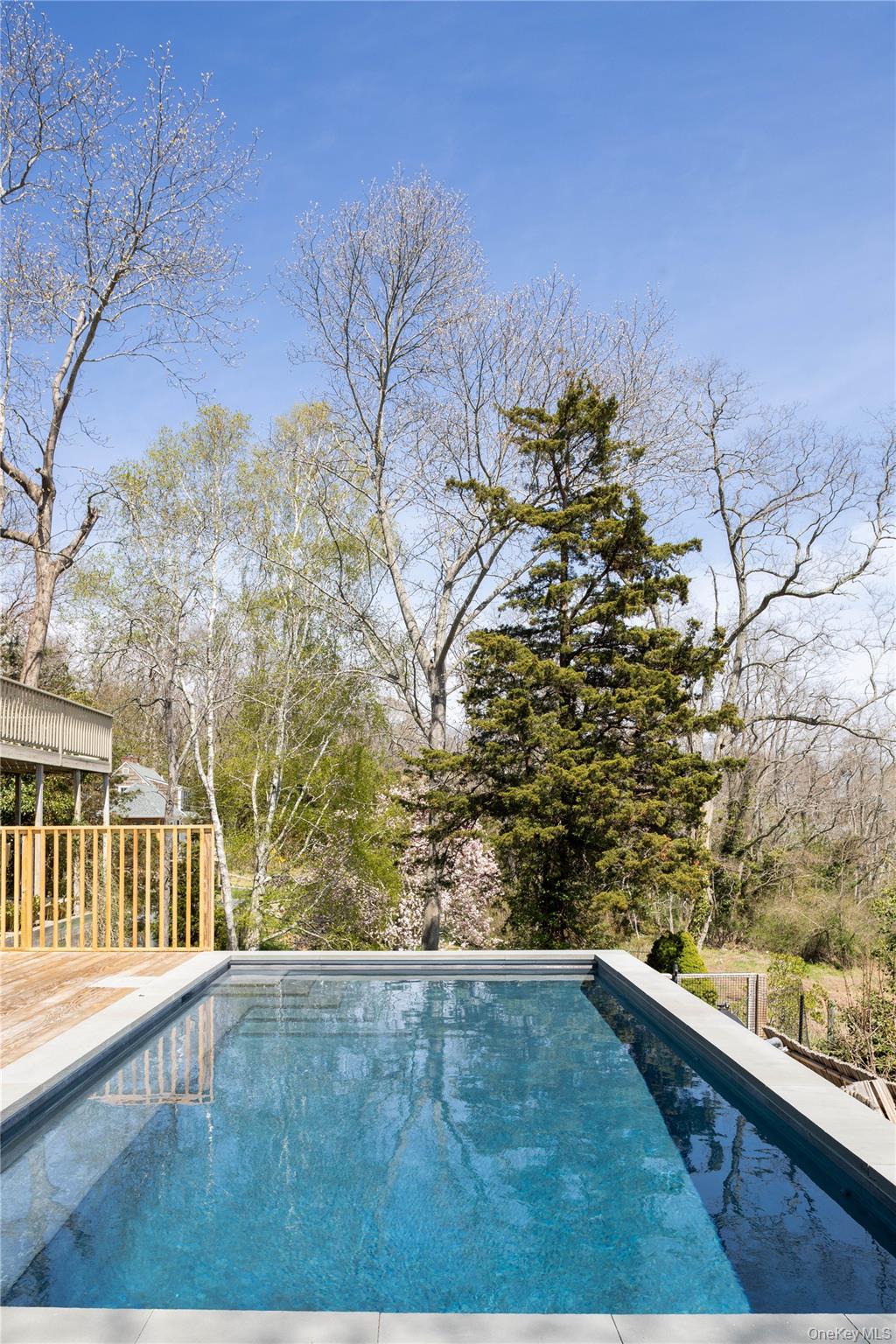 255 S View Drive