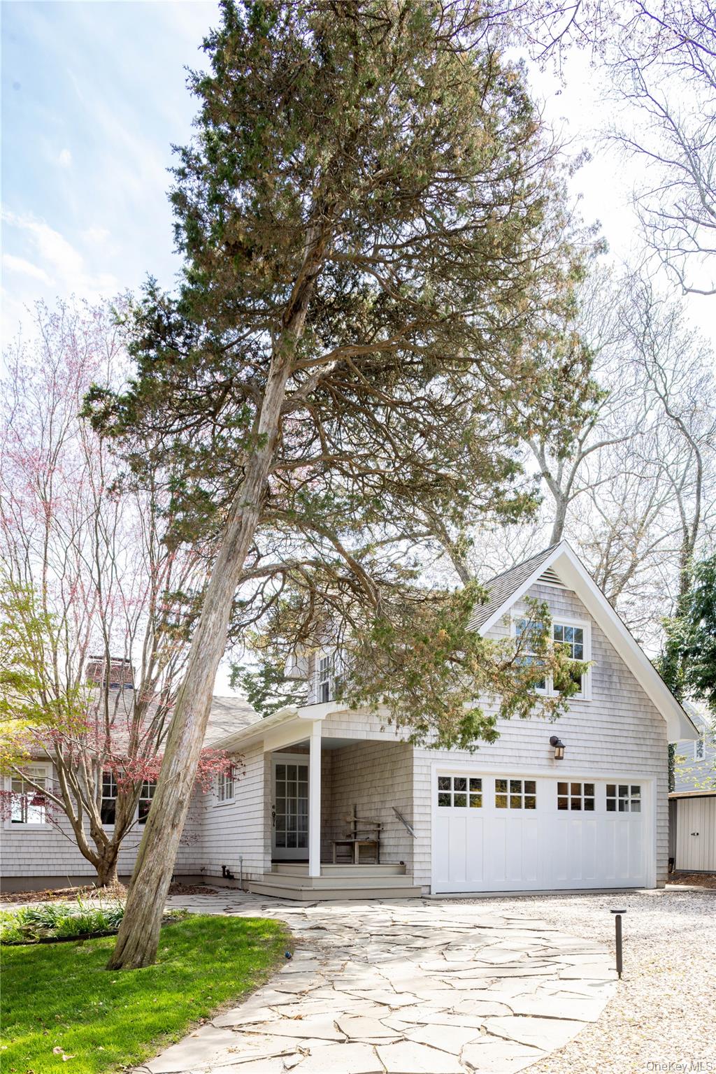 255 S View Drive