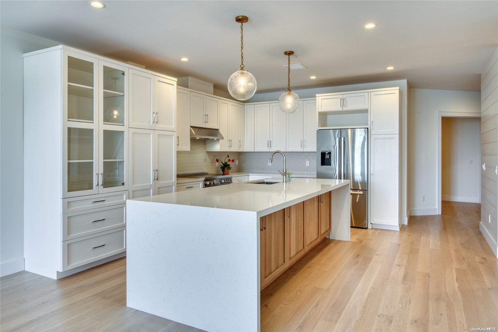 123 Sterling Avenue Unit: 7