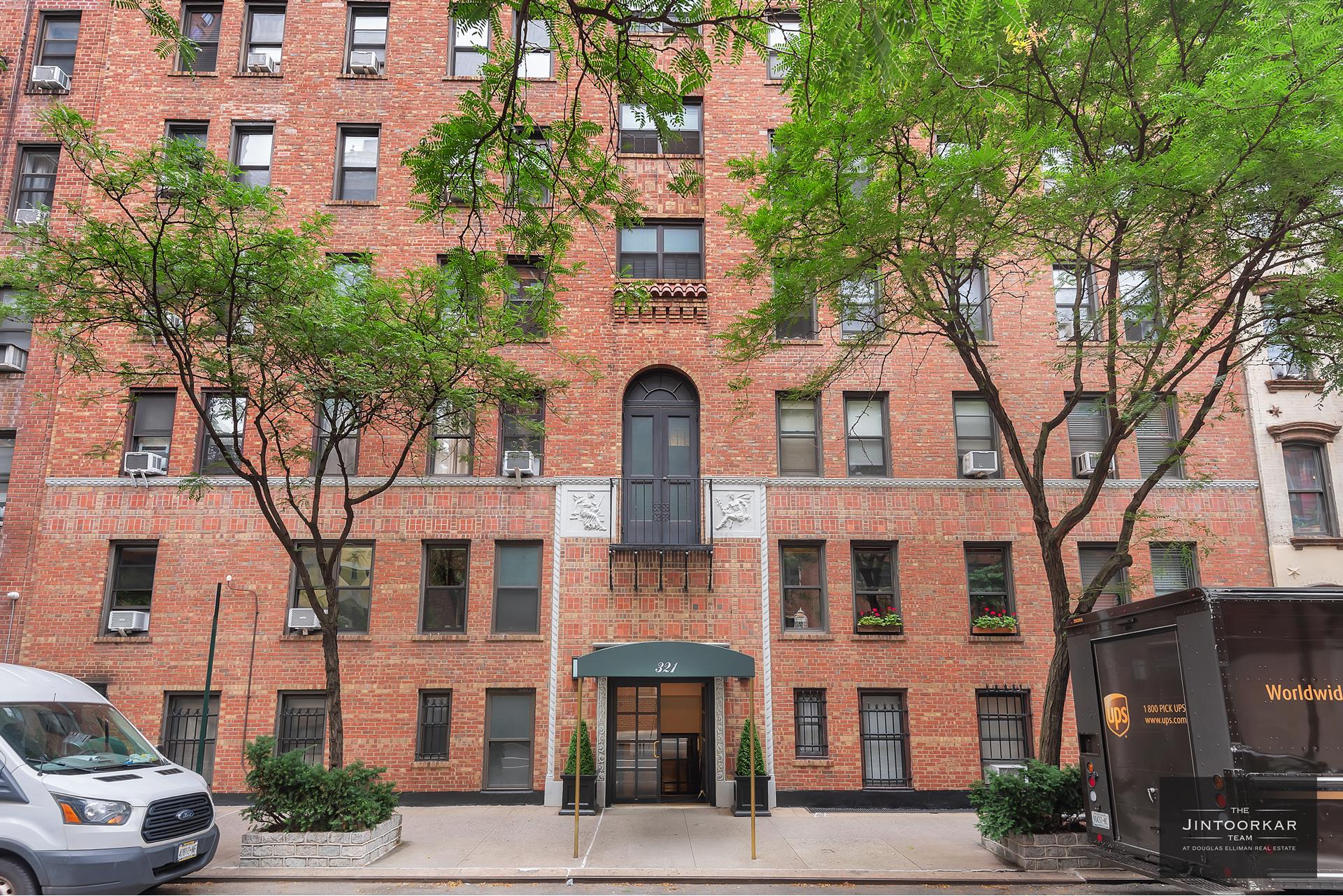 321 E 54TH Street 2J