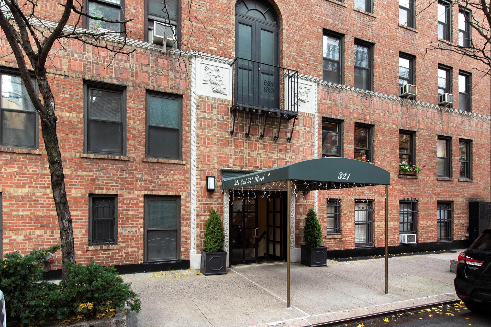 321 E 54TH Street 2J