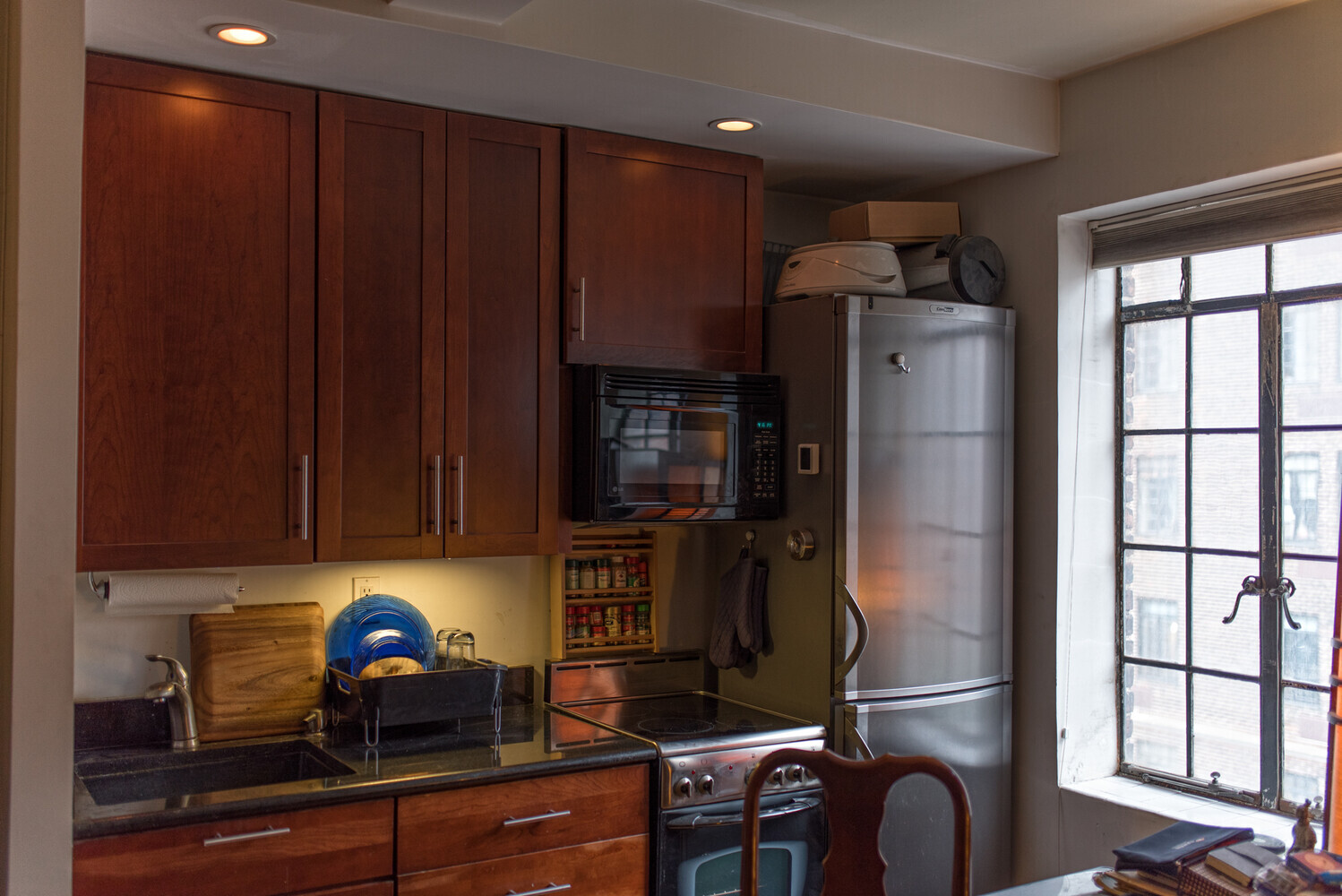 25 TUDOR CITY Place 621